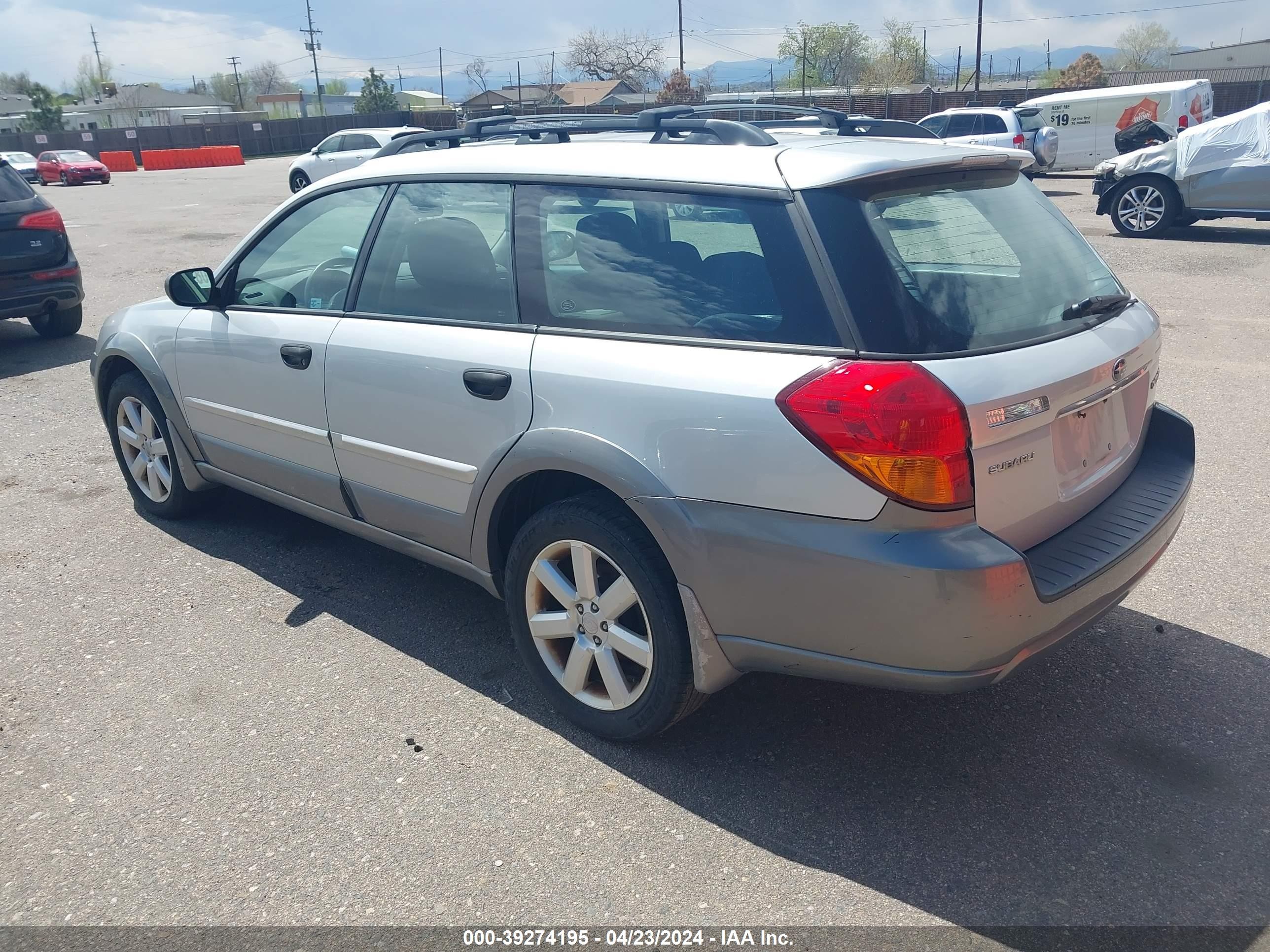 Photo 2 VIN: 4S4BP61C667338563 - SUBARU OUTBACK 