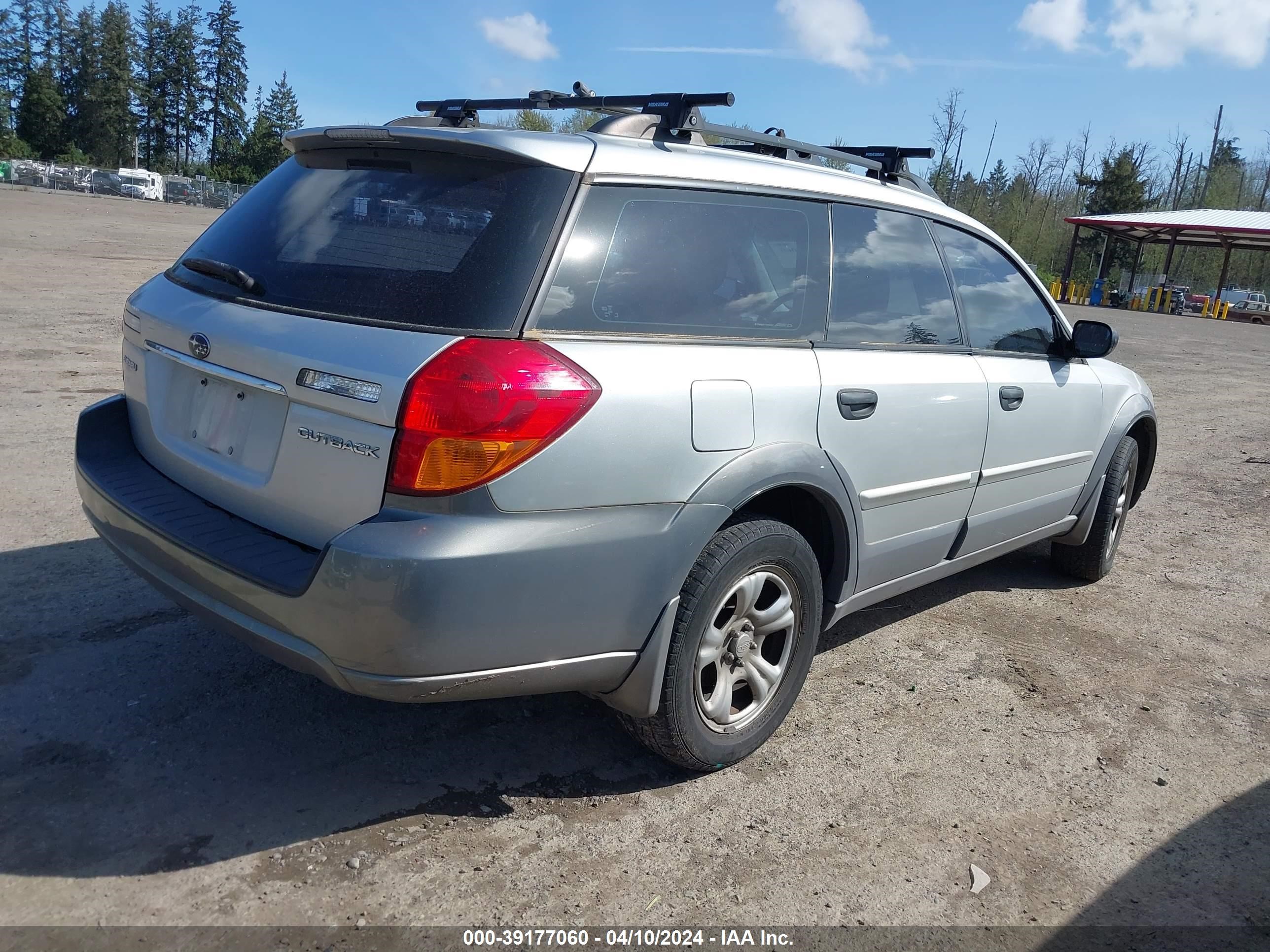 Photo 3 VIN: 4S4BP61C677303930 - SUBARU OUTBACK 