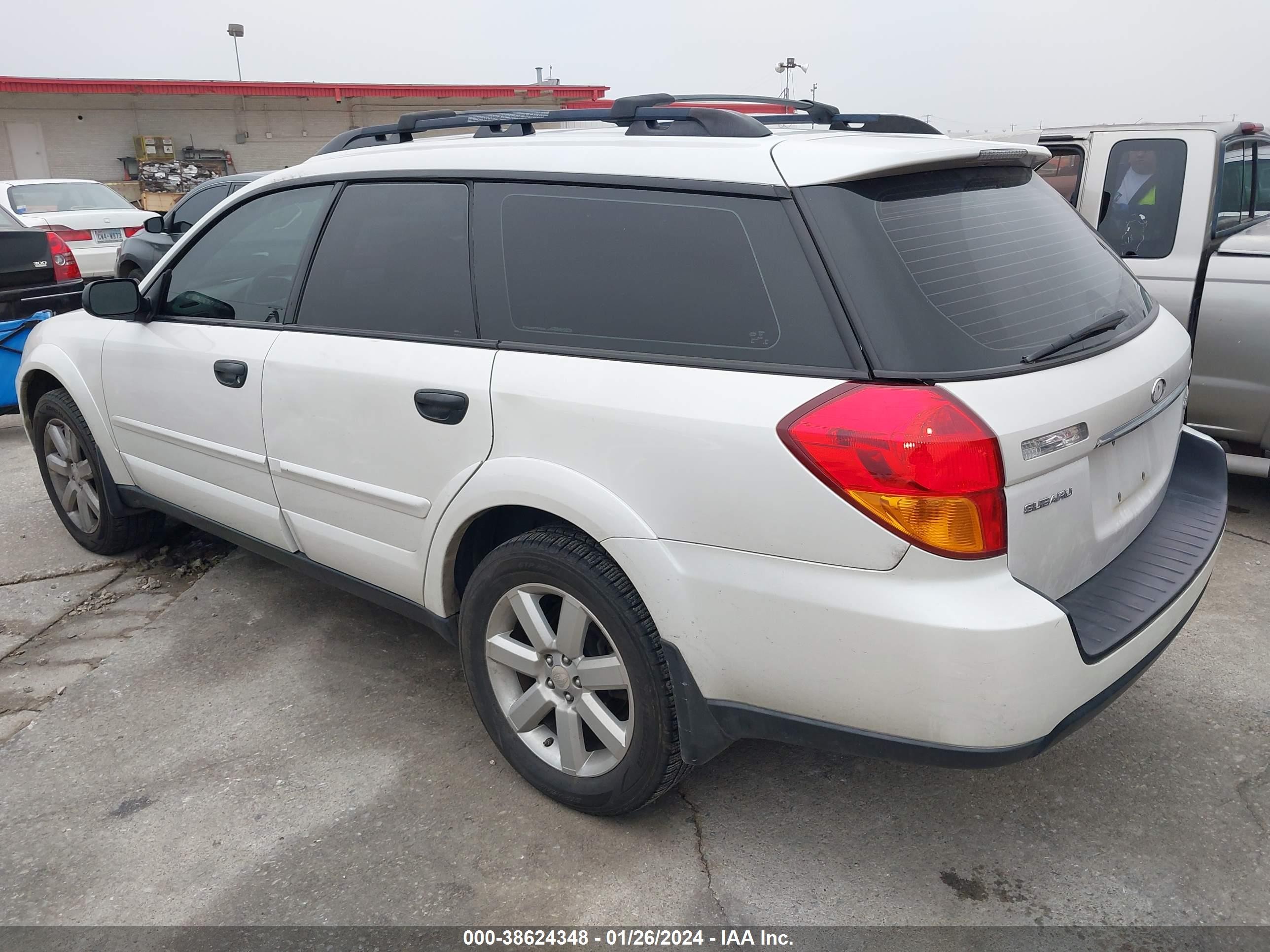 Photo 2 VIN: 4S4BP61C677345143 - SUBARU OUTBACK 