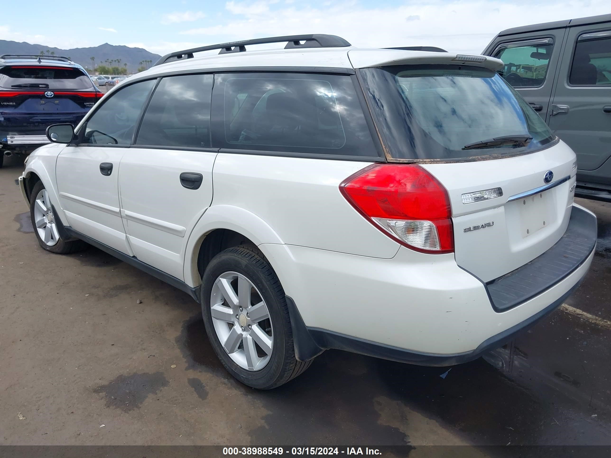 Photo 2 VIN: 4S4BP61C697336851 - SUBARU OUTBACK 