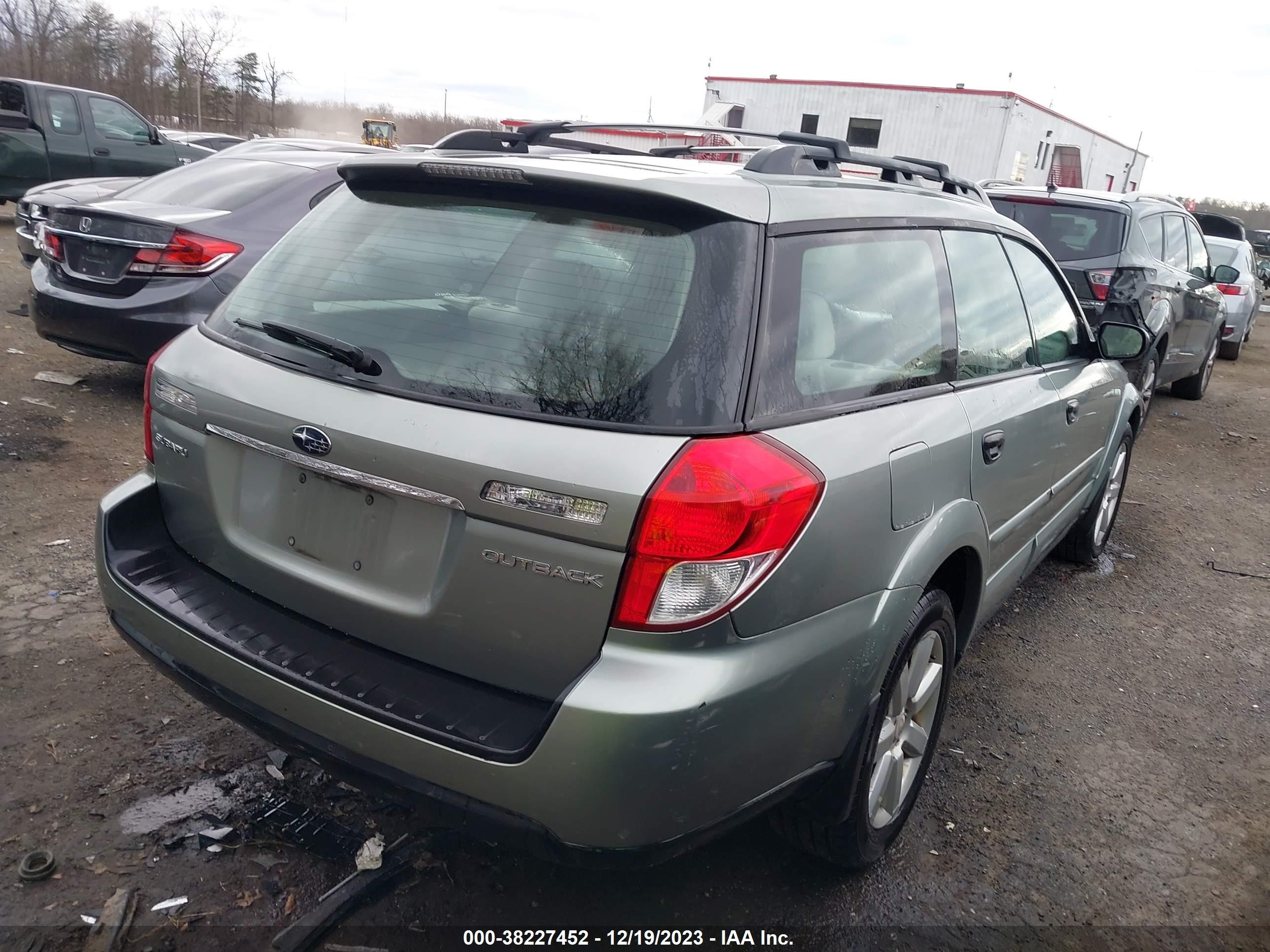 Photo 3 VIN: 4S4BP61C697344755 - SUBARU OUTBACK 