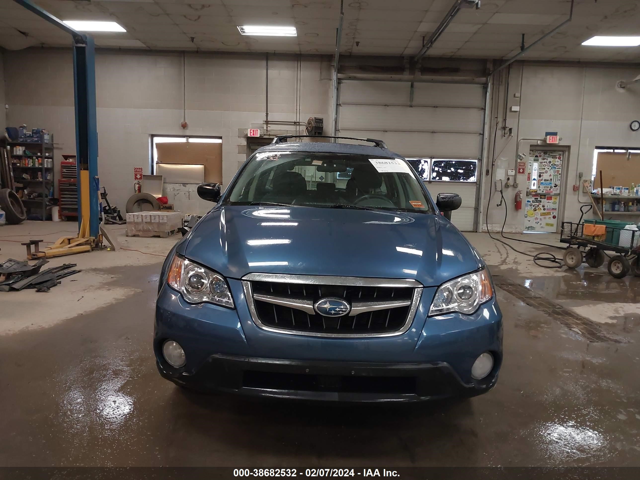 Photo 11 VIN: 4S4BP61C786359902 - SUBARU OUTBACK 