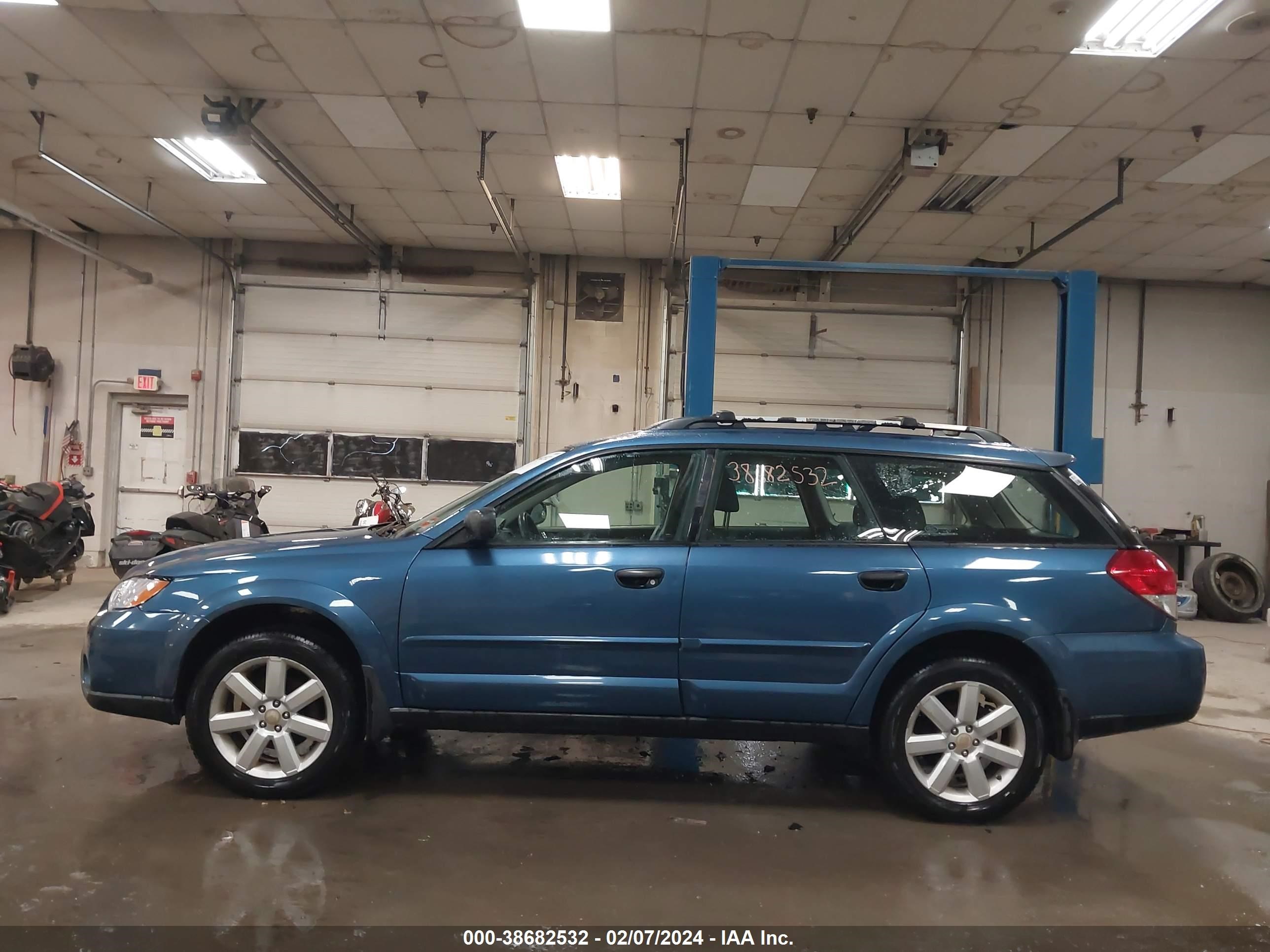 Photo 13 VIN: 4S4BP61C786359902 - SUBARU OUTBACK 