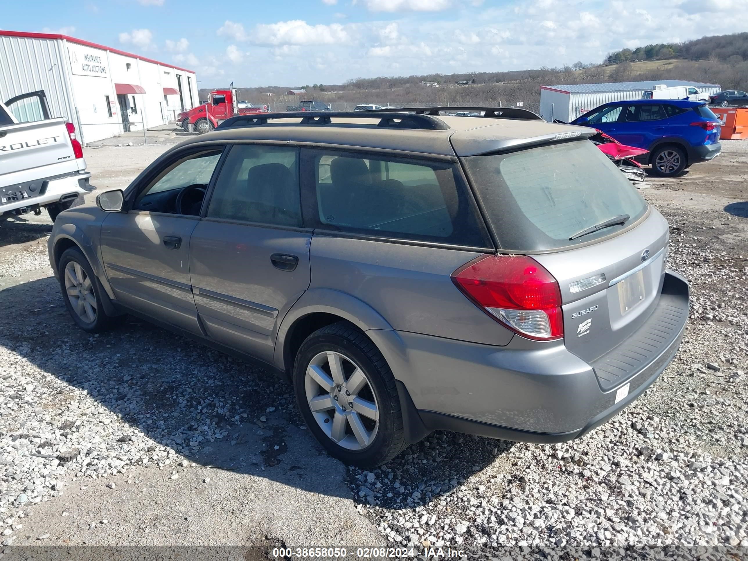 Photo 2 VIN: 4S4BP61C787331365 - SUBARU OUTBACK 