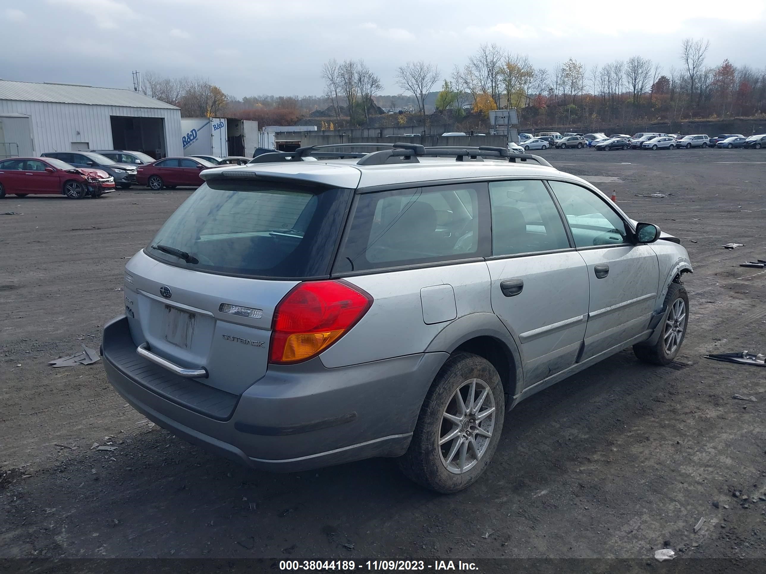 Photo 3 VIN: 4S4BP61C857344105 - SUBARU OUTBACK 