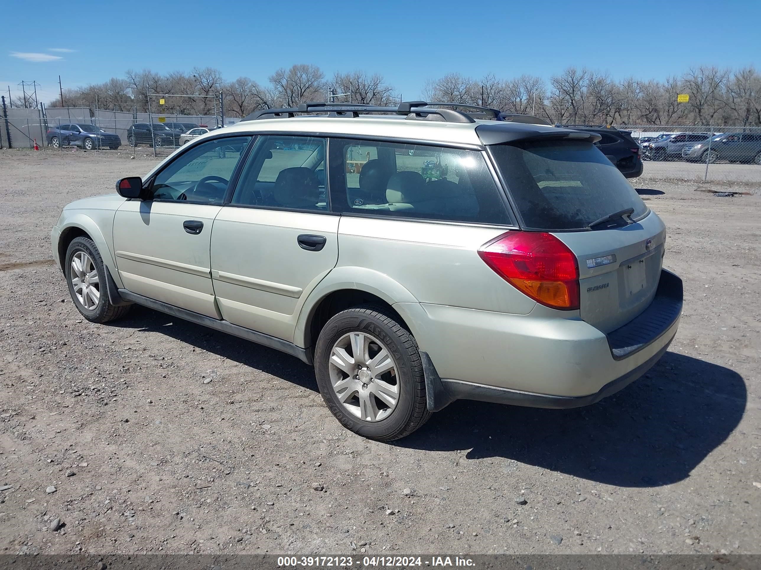 Photo 2 VIN: 4S4BP61C857372843 - SUBARU OUTBACK 