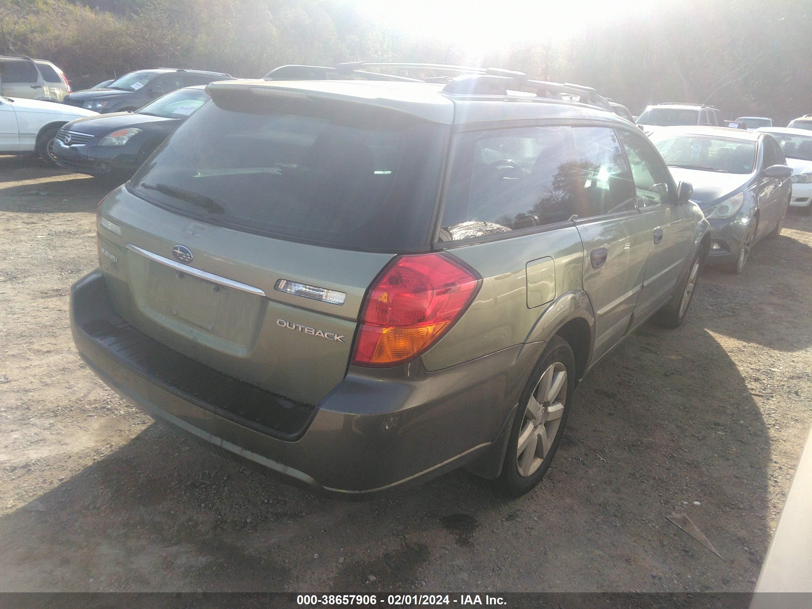 Photo 3 VIN: 4S4BP61C867341402 - SUBARU OUTBACK 