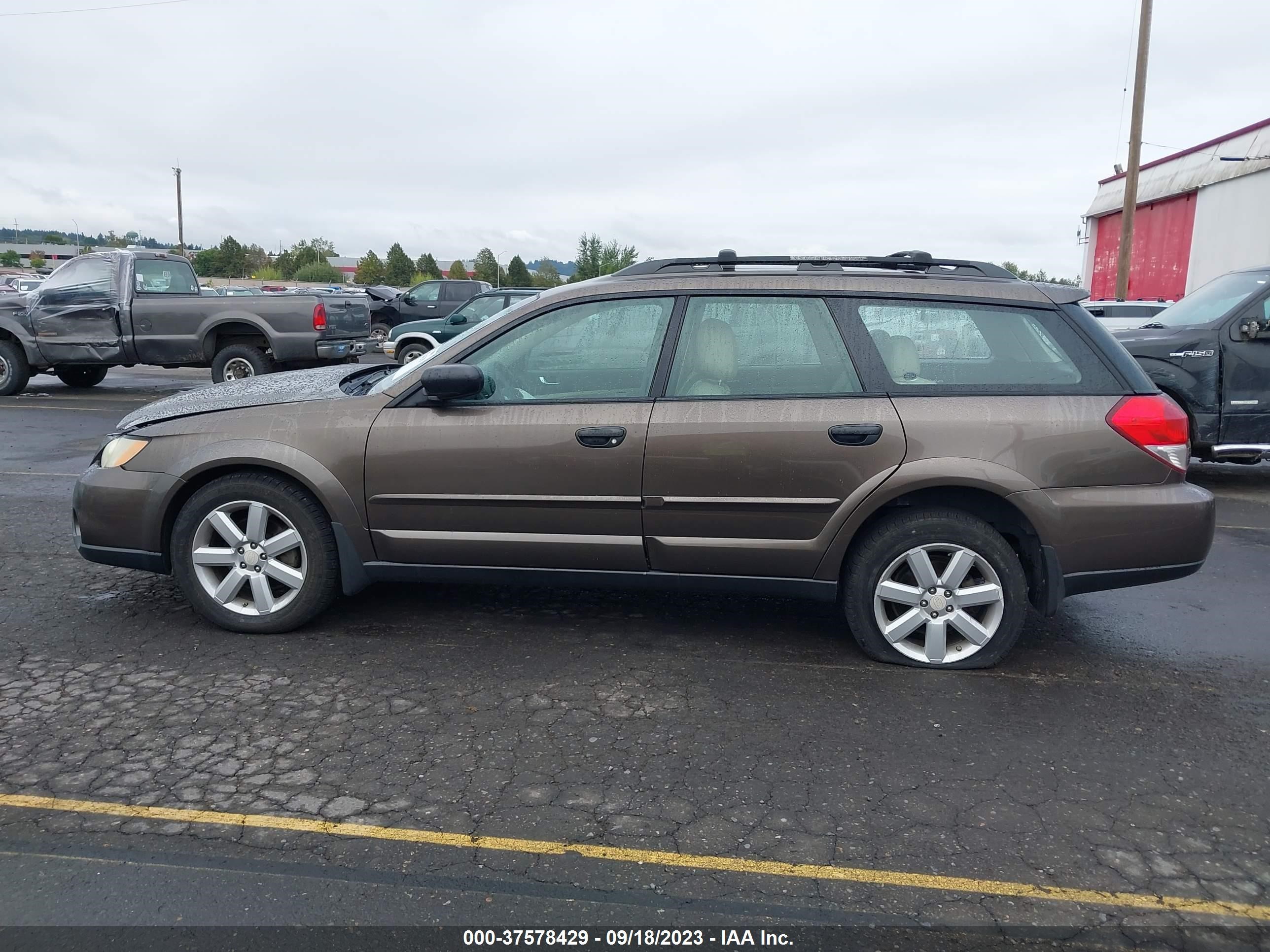 Photo 13 VIN: 4S4BP61C887353357 - SUBARU OUTBACK 