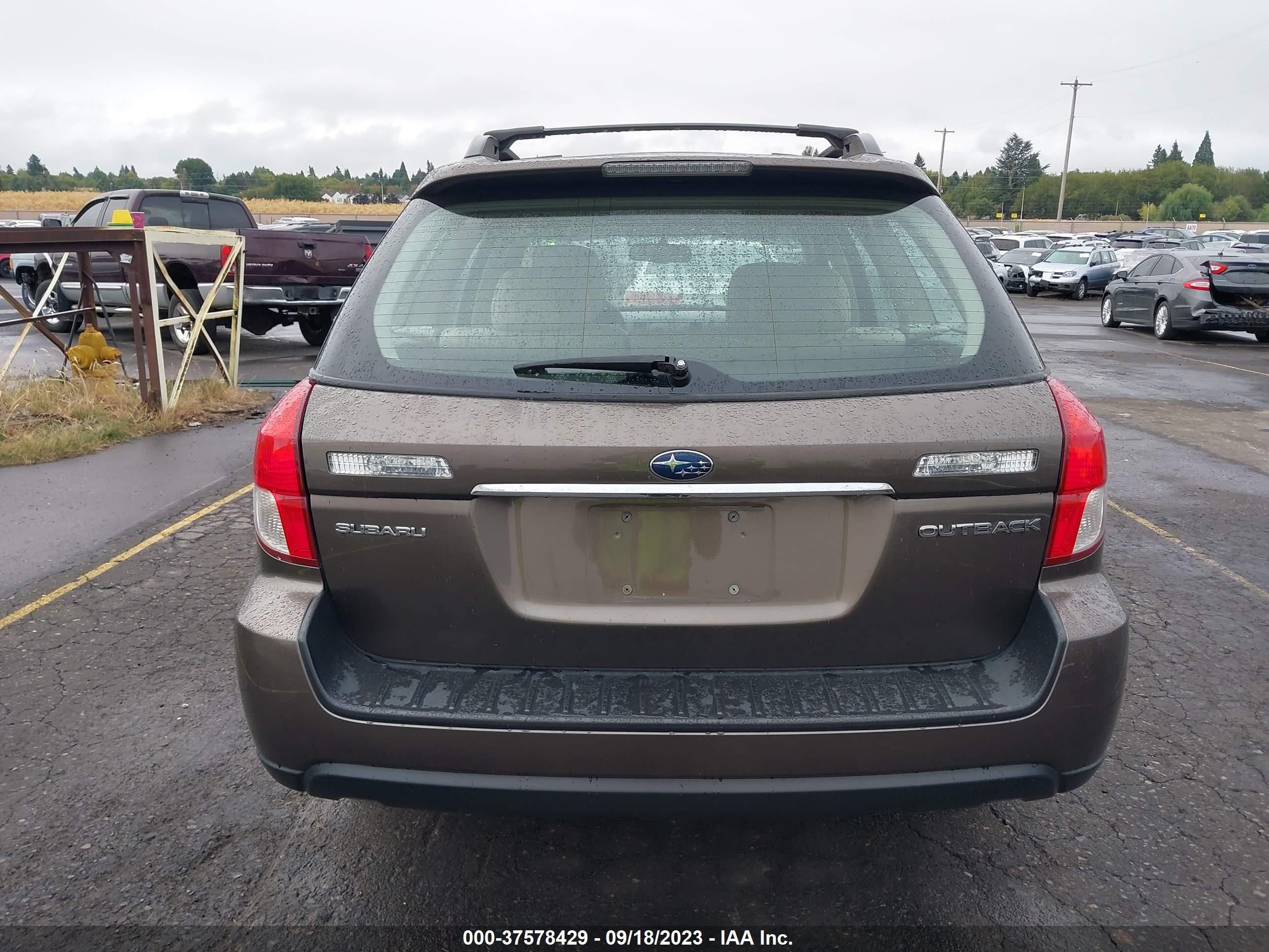 Photo 15 VIN: 4S4BP61C887353357 - SUBARU OUTBACK 