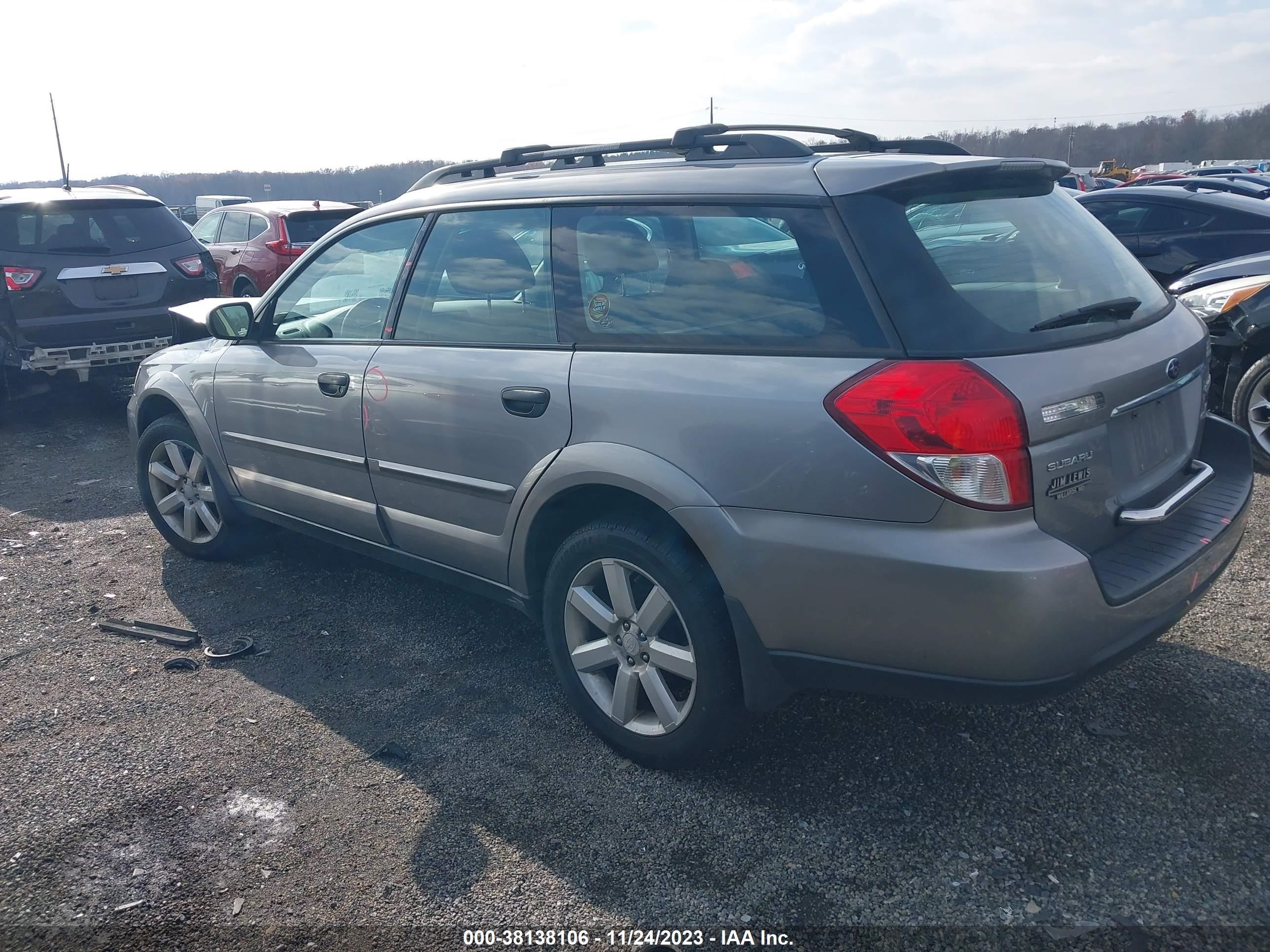 Photo 2 VIN: 4S4BP61C897317072 - SUBARU OUTBACK 