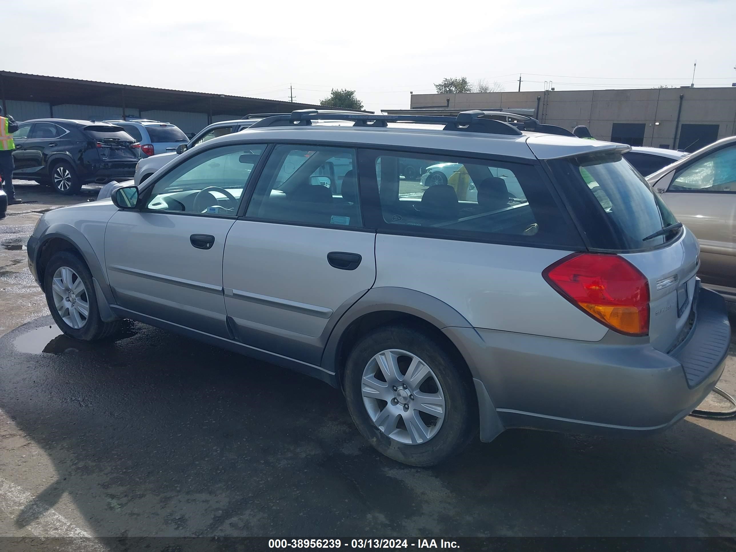 Photo 2 VIN: 4S4BP61C957317592 - SUBARU OUTBACK 