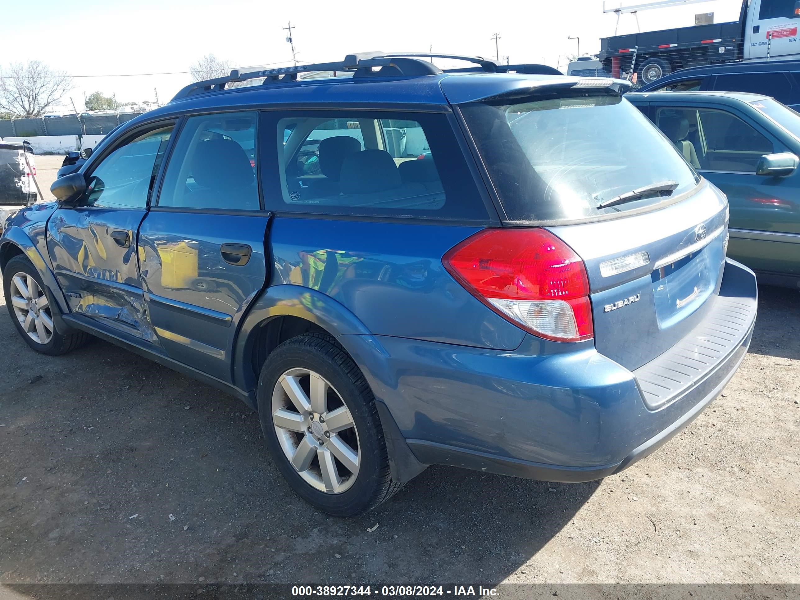 Photo 2 VIN: 4S4BP61C986328120 - SUBARU OUTBACK 