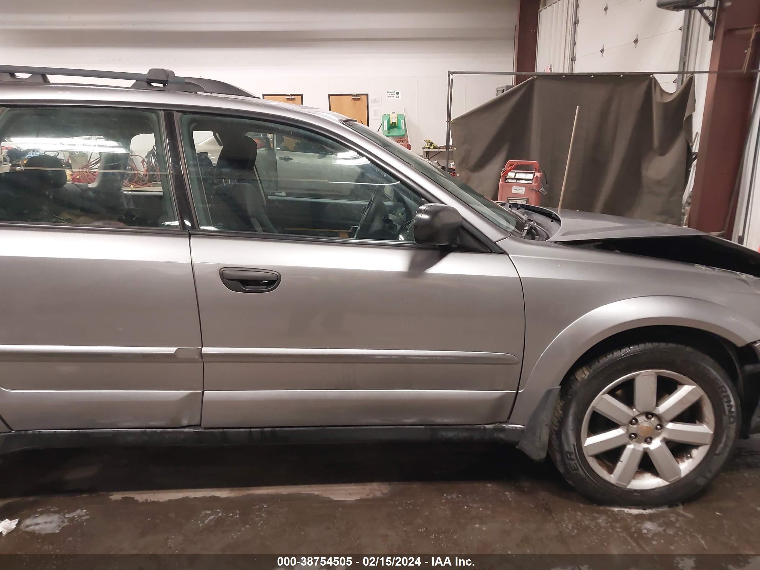 Photo 13 VIN: 4S4BP61C987342089 - SUBARU OUTBACK 