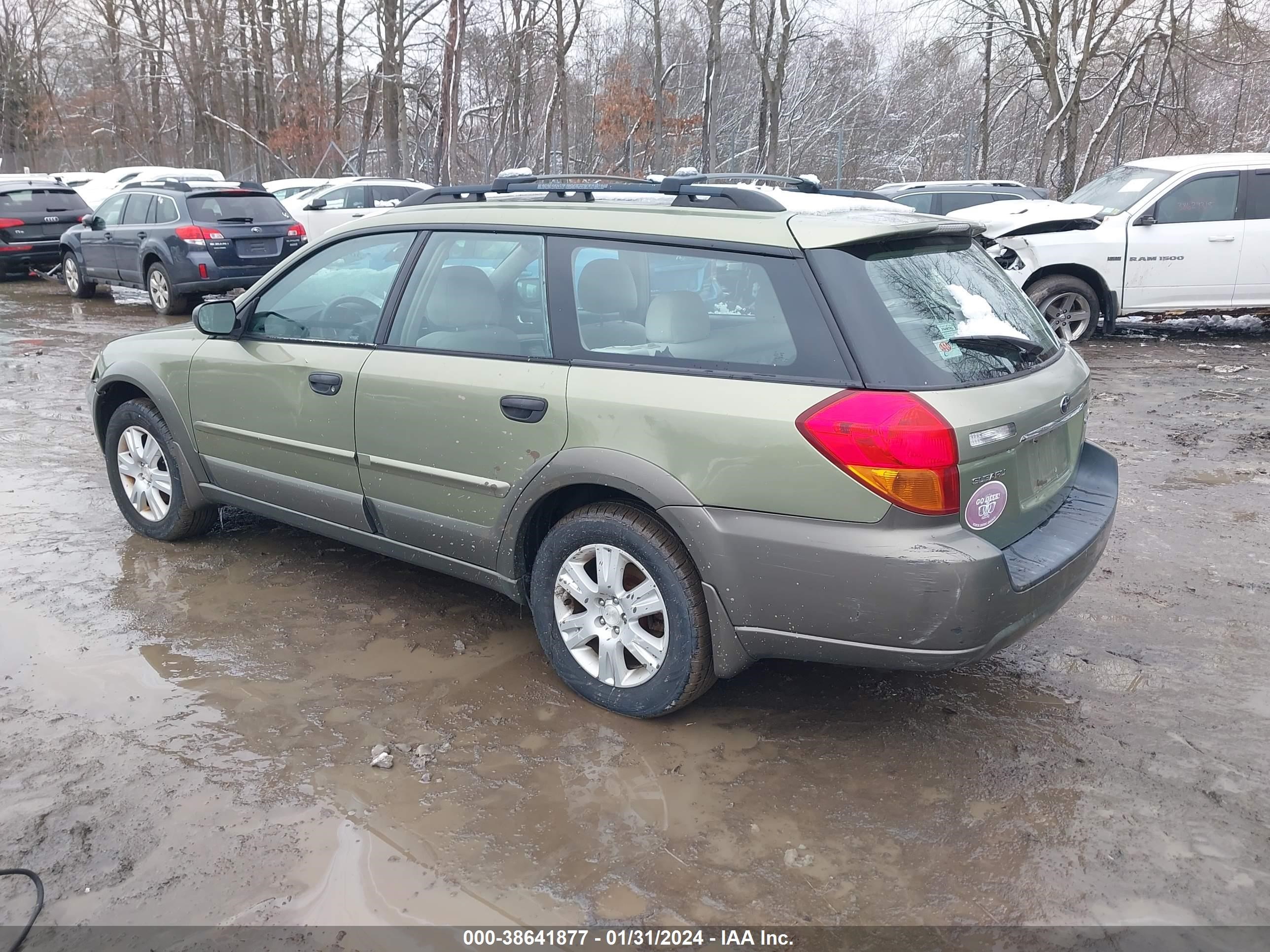 Photo 2 VIN: 4S4BP61CX57335857 - SUBARU OUTBACK 