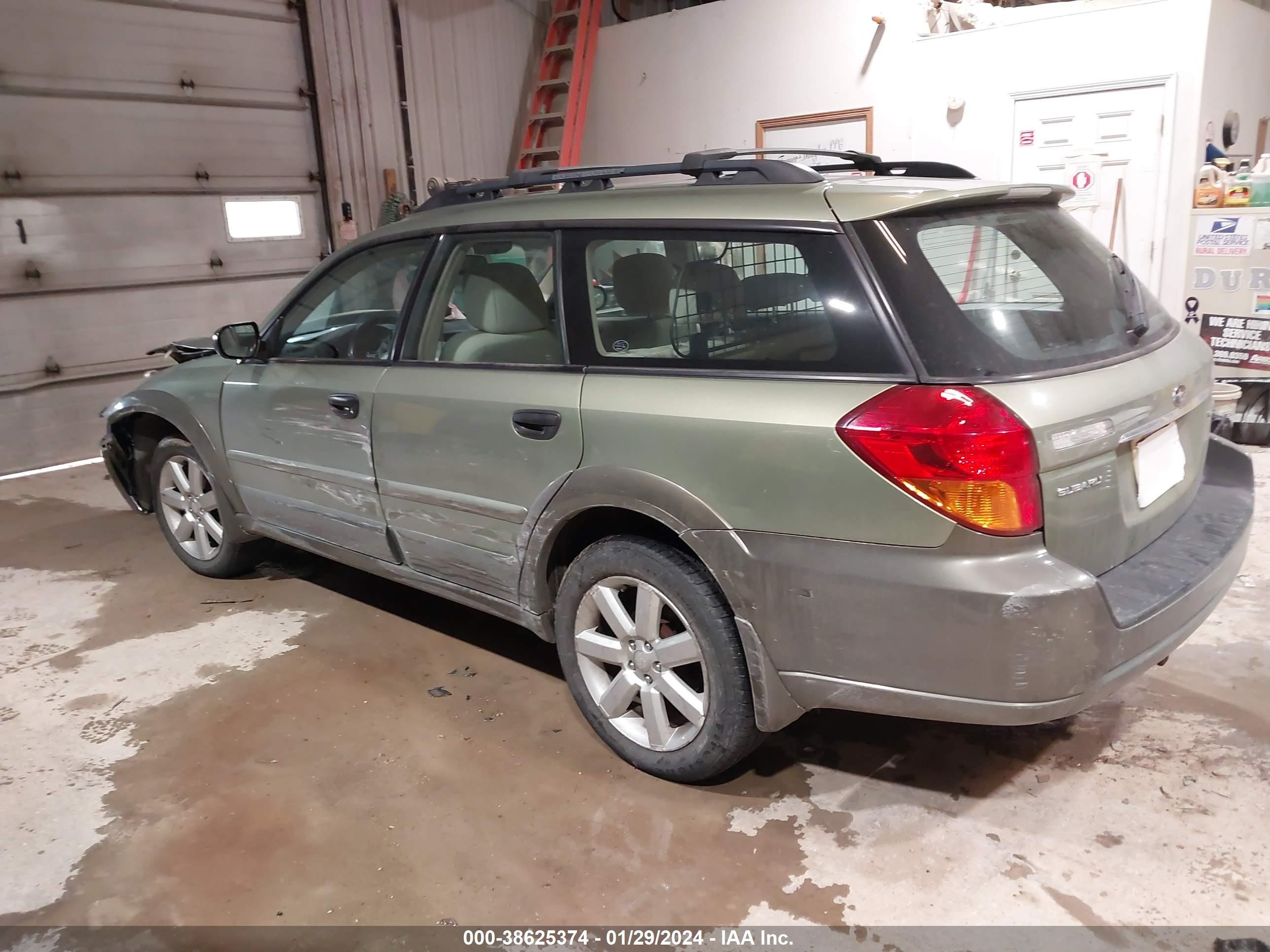 Photo 2 VIN: 4S4BP61CX67361666 - SUBARU OUTBACK 