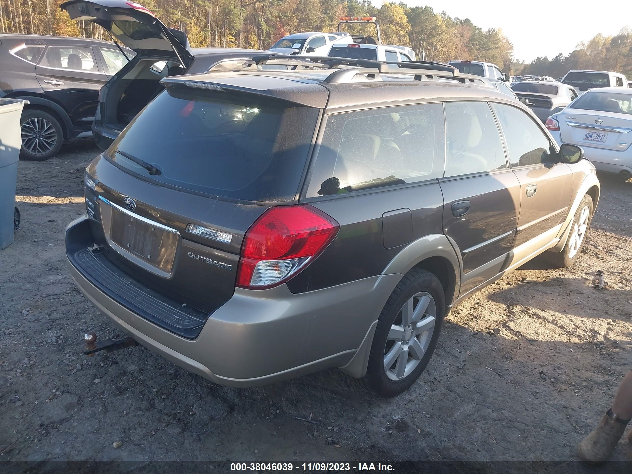 Photo 3 VIN: 4S4BP61CX86303162 - SUBARU OUTBACK 