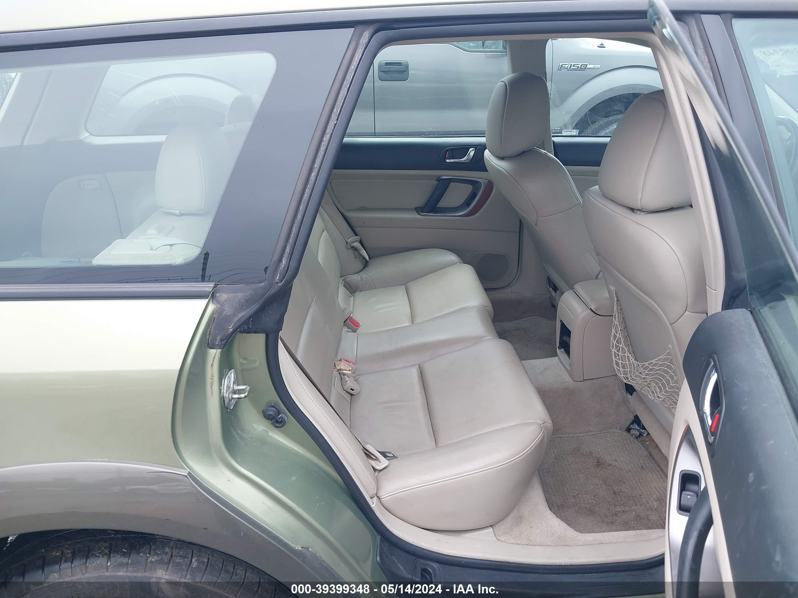 Photo 7 VIN: 4S4BP62C267313402 - SUBARU OUTBACK 