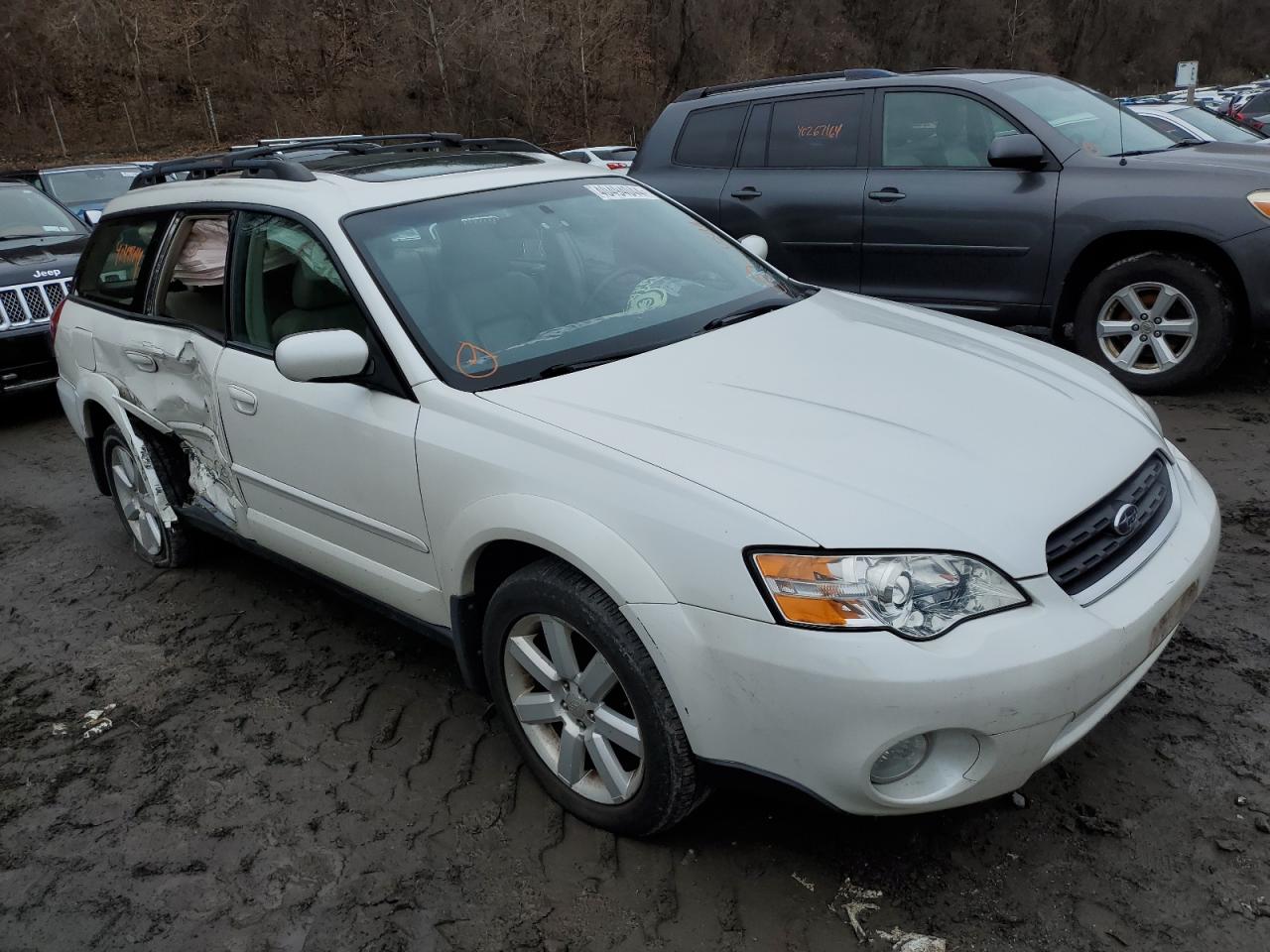 Photo 3 VIN: 4S4BP62C377310350 - SUBARU OUTBACK 