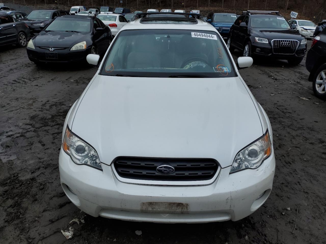 Photo 4 VIN: 4S4BP62C377310350 - SUBARU OUTBACK 