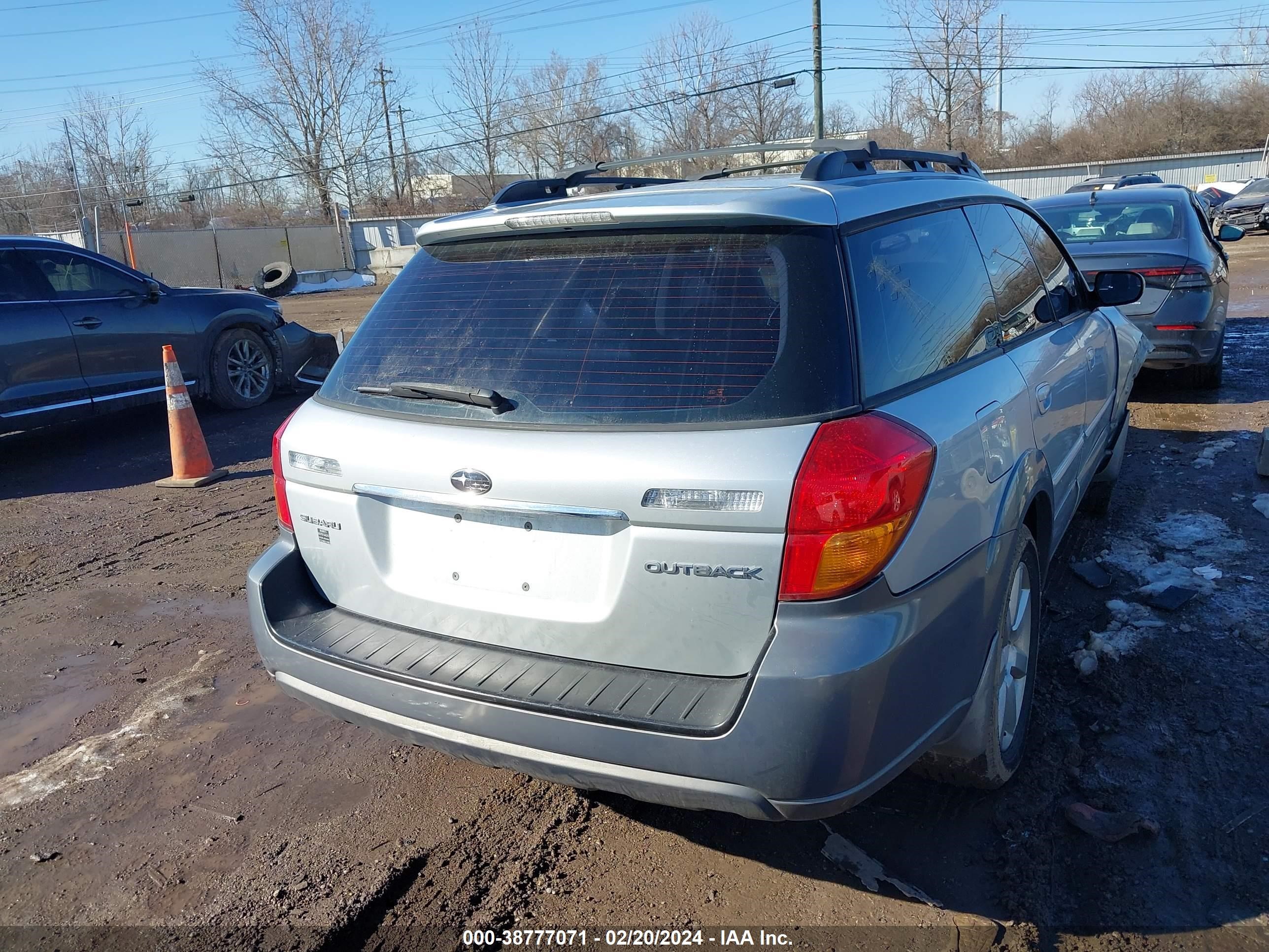 Photo 16 VIN: 4S4BP62C467311196 - SUBARU OUTBACK 