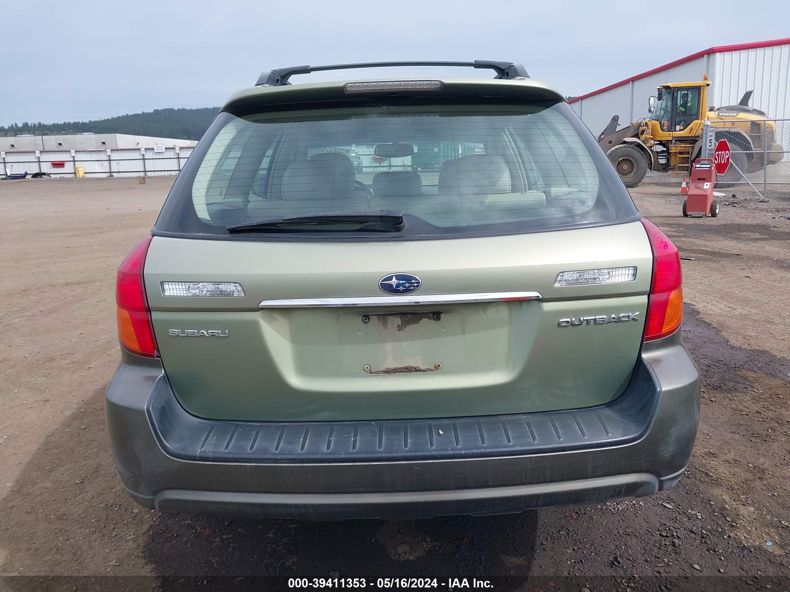 Photo 15 VIN: 4S4BP62C567311711 - SUBARU OUTBACK 