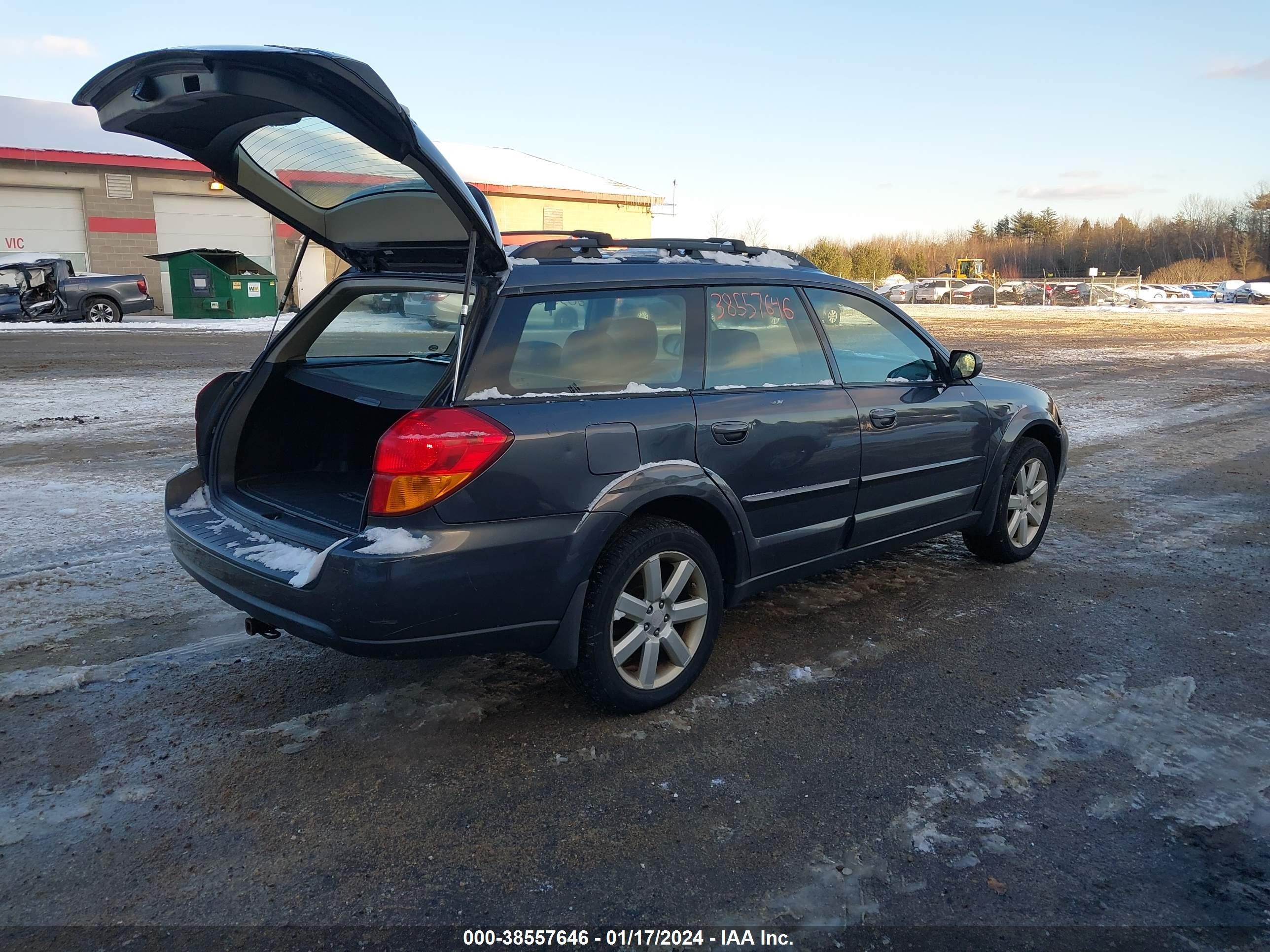 Photo 3 VIN: 4S4BP62C677322038 - SUBARU OUTBACK 