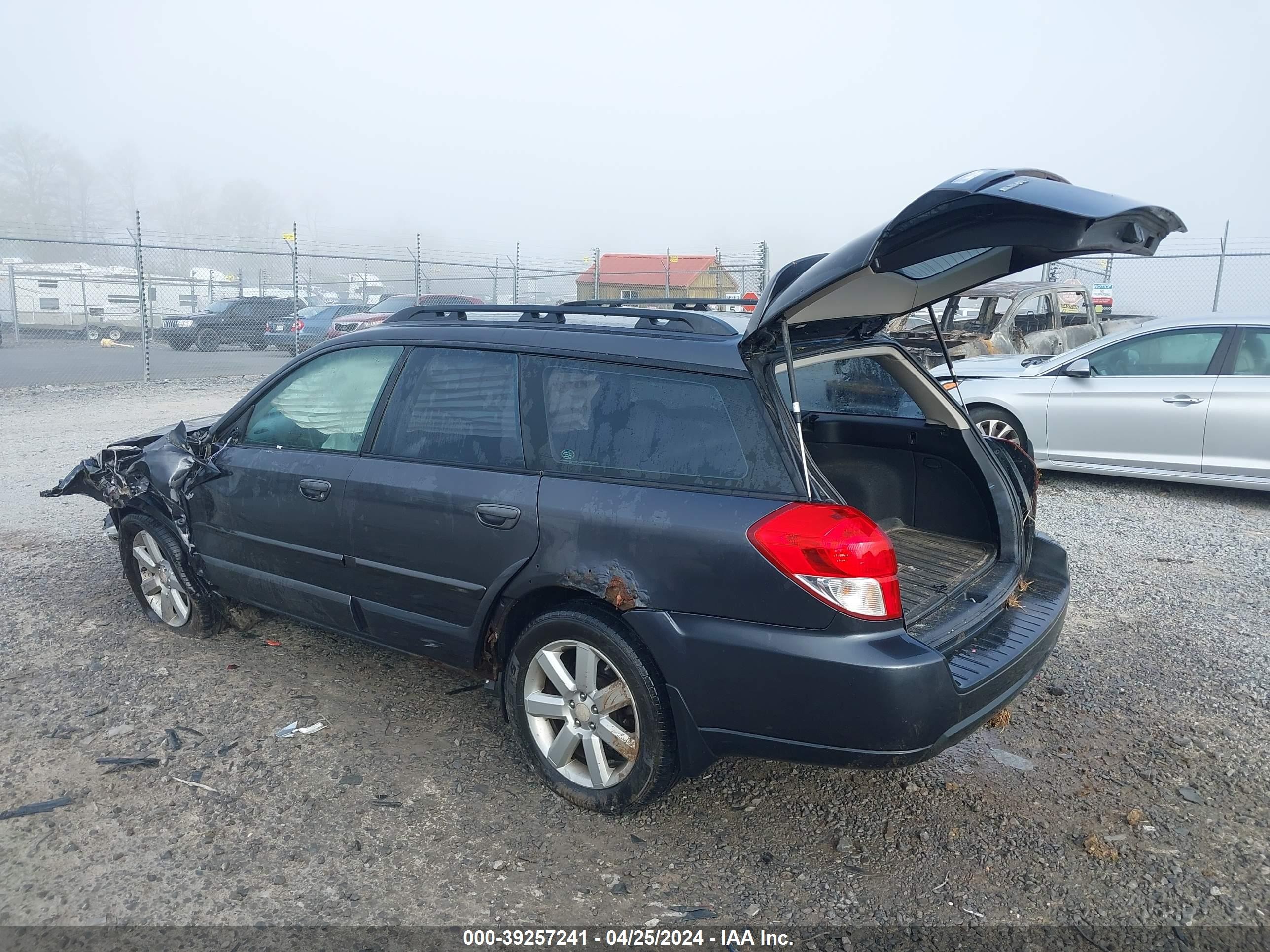 Photo 2 VIN: 4S4BP62C787340971 - SUBARU OUTBACK 