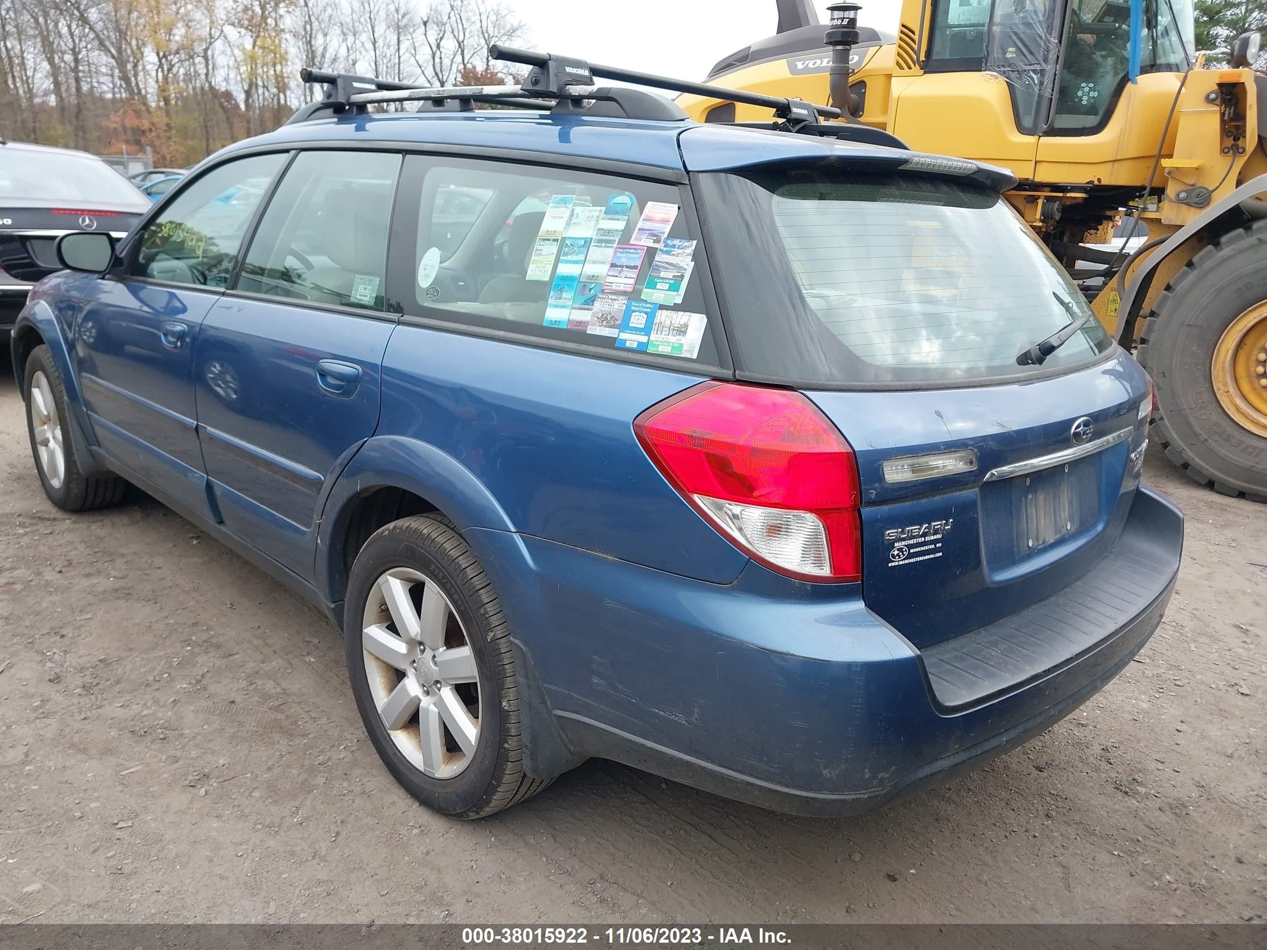 Photo 2 VIN: 4S4BP62C787356605 - SUBARU OUTBACK 