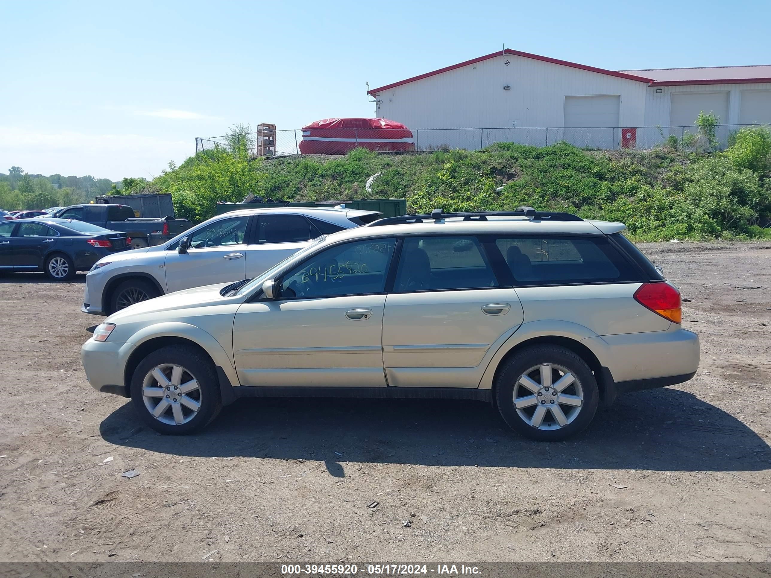 Photo 13 VIN: 4S4BP62C867337204 - SUBARU OUTBACK 