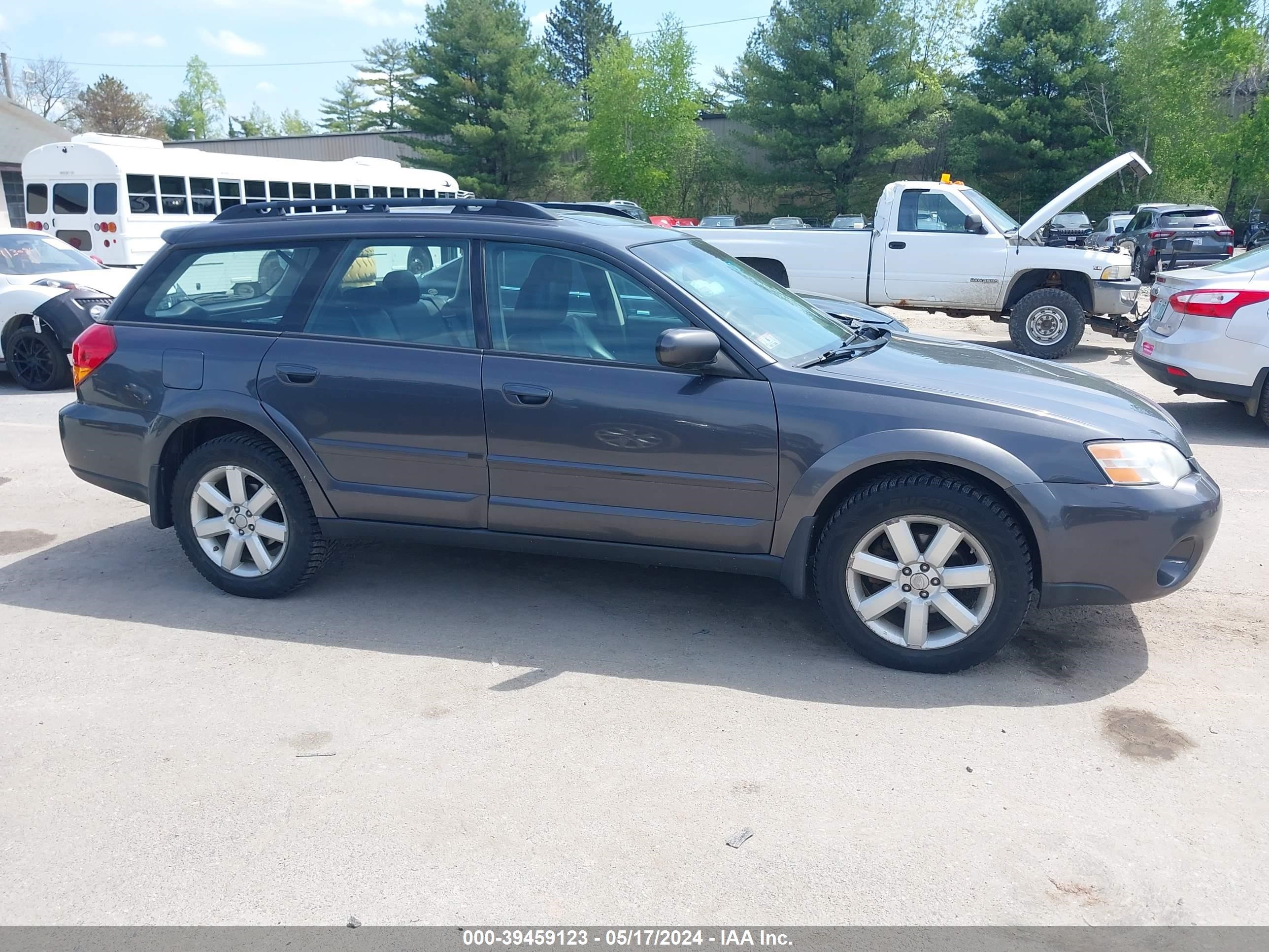 Photo 0 VIN: 4S4BP62C877304480 - SUBARU OUTBACK 