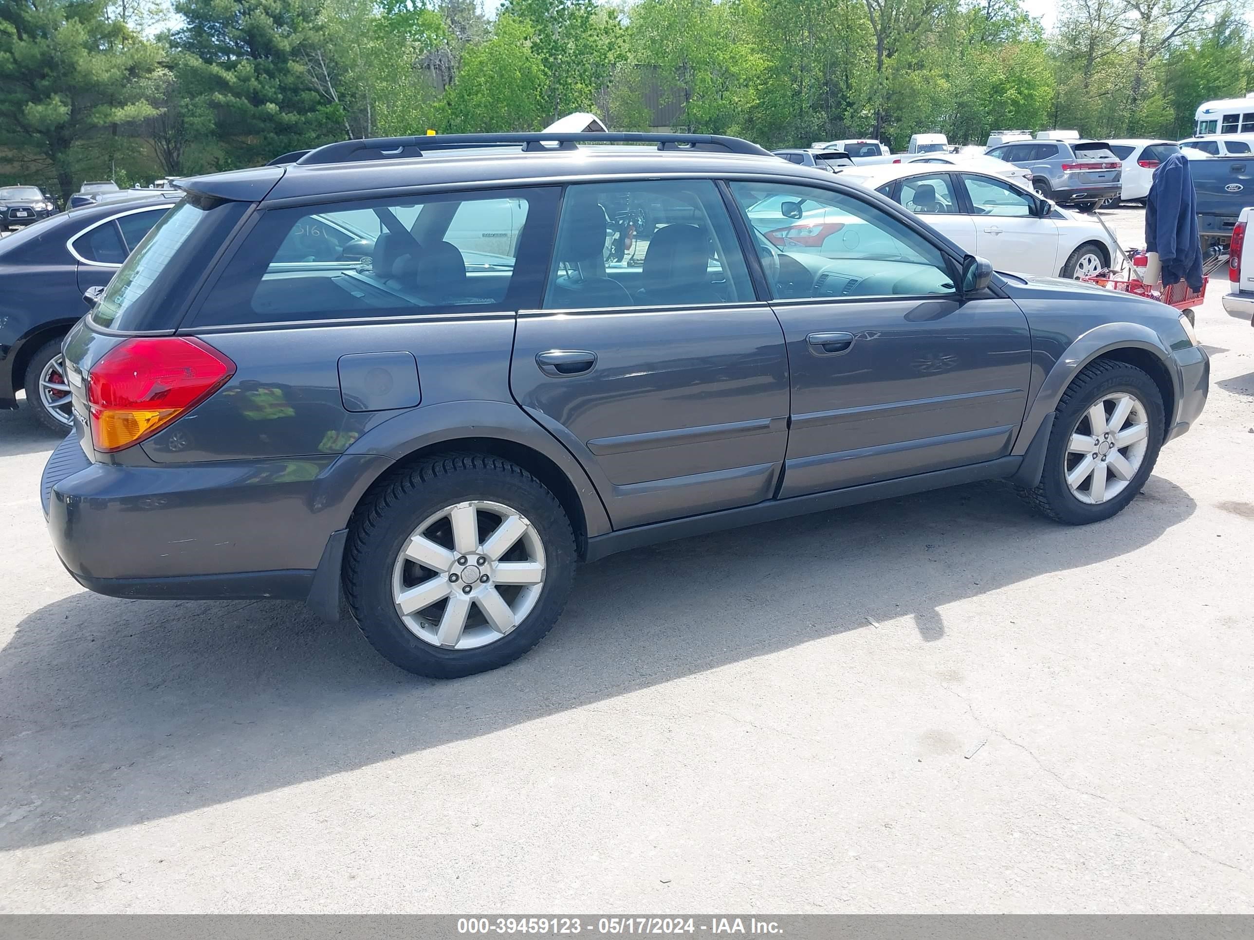 Photo 3 VIN: 4S4BP62C877304480 - SUBARU OUTBACK 