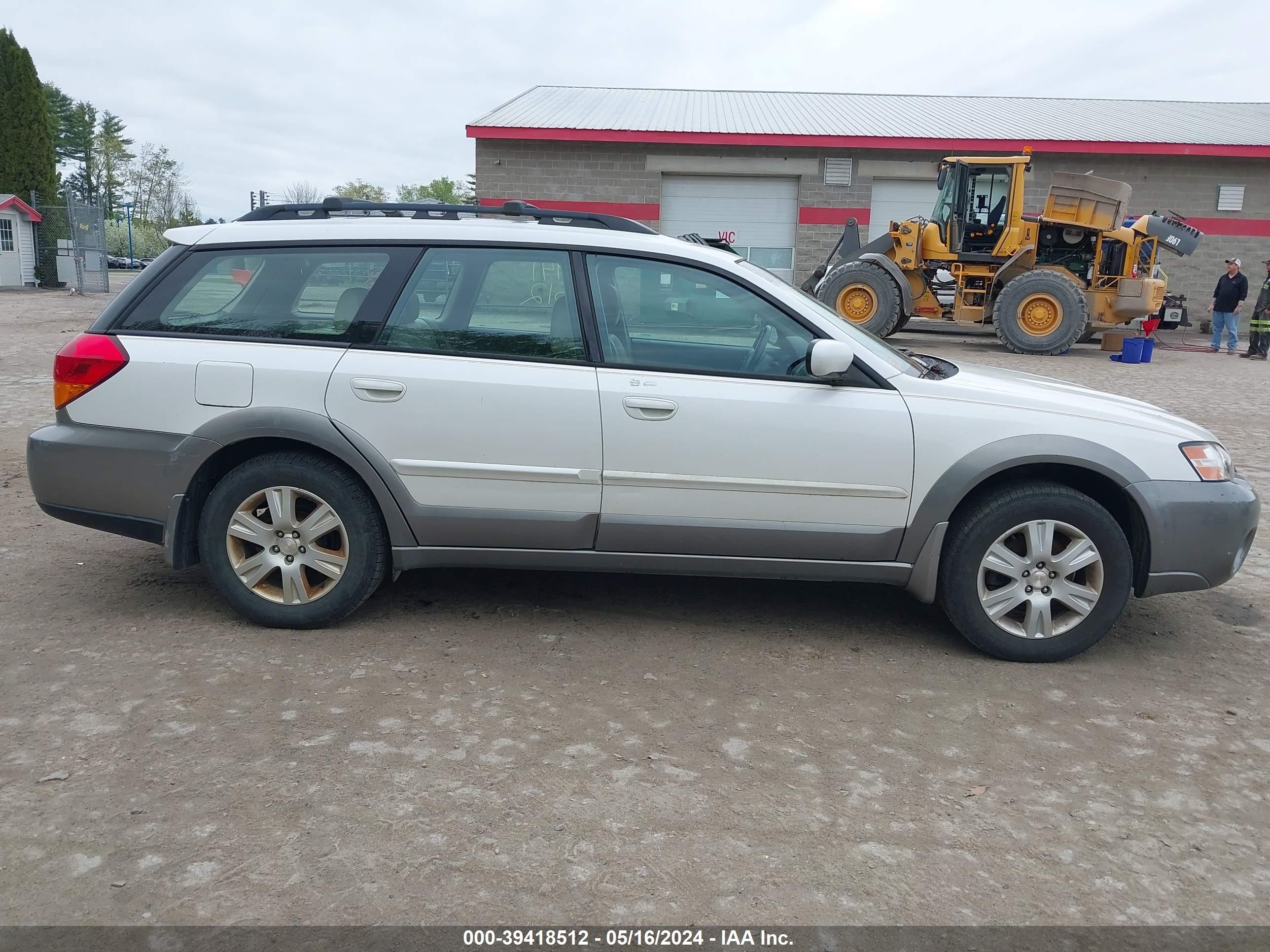 Photo 13 VIN: 4S4BP62C957376074 - SUBARU OUTBACK 