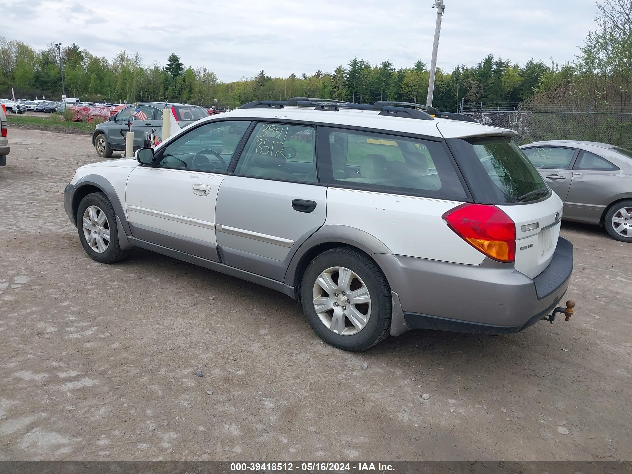 Photo 2 VIN: 4S4BP62C957376074 - SUBARU OUTBACK 