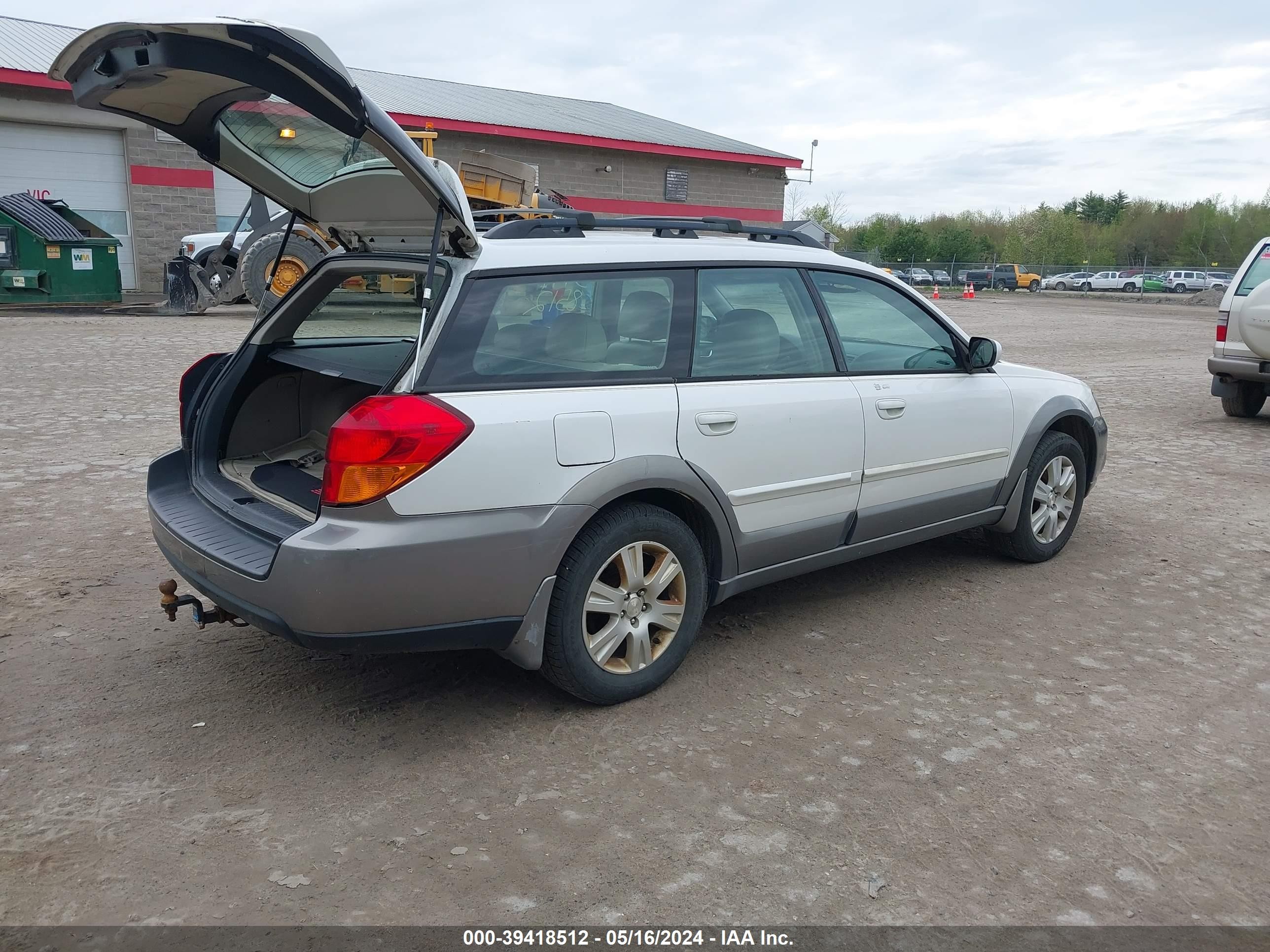 Photo 3 VIN: 4S4BP62C957376074 - SUBARU OUTBACK 