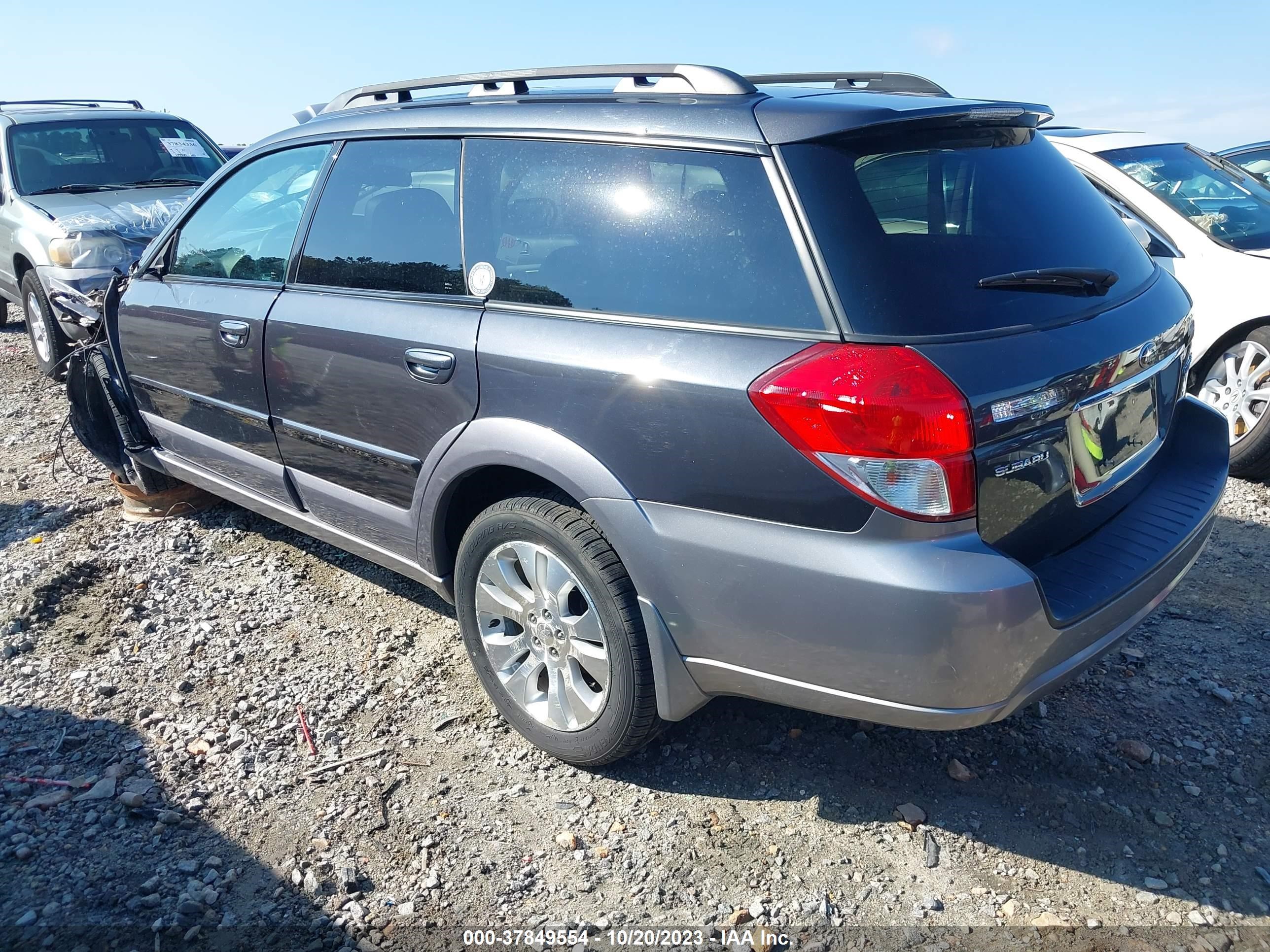 Photo 2 VIN: 4S4BP66C097322758 - SUBARU OUTBACK 