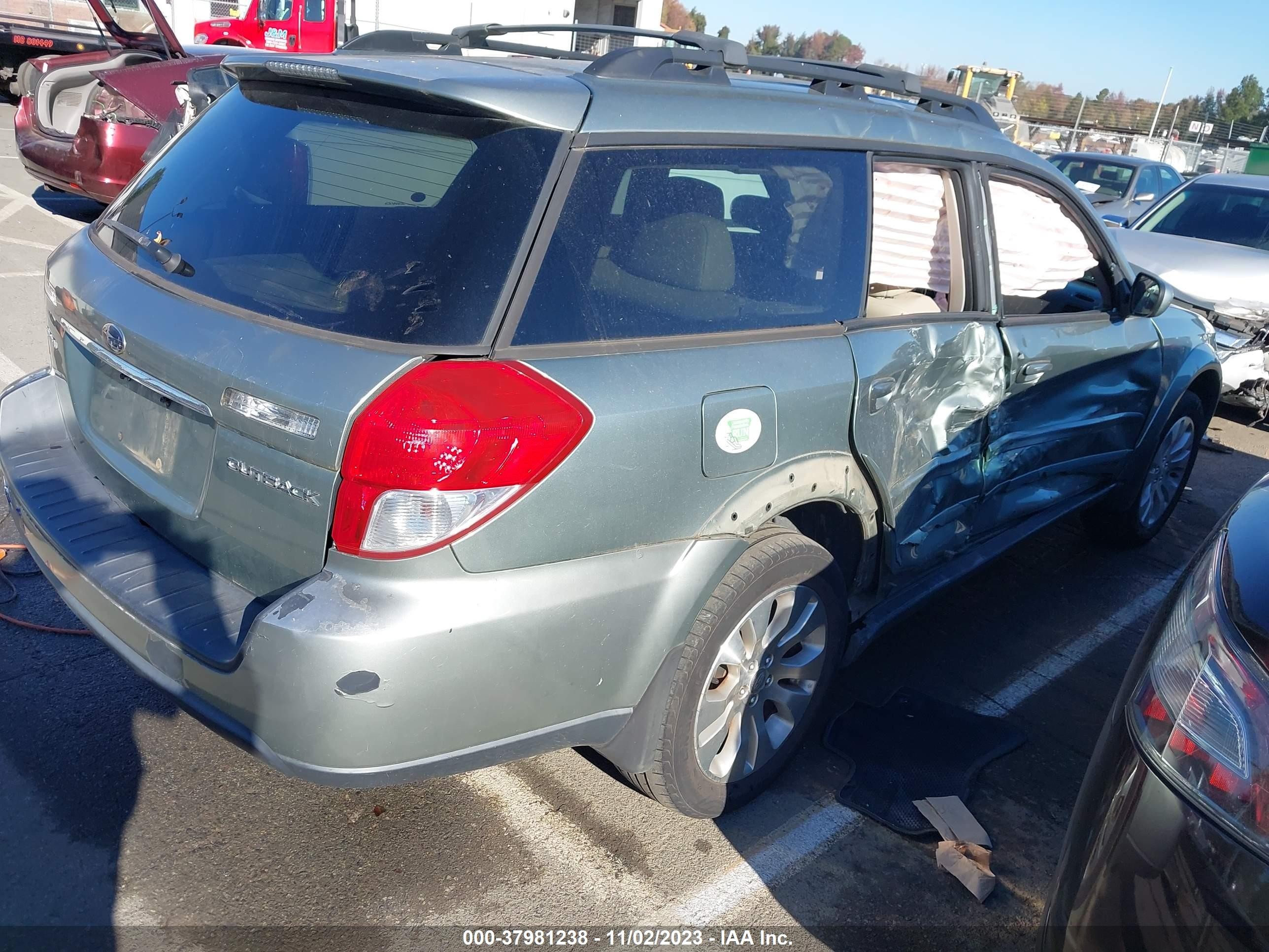 Photo 3 VIN: 4S4BP66C397324133 - SUBARU OUTBACK 