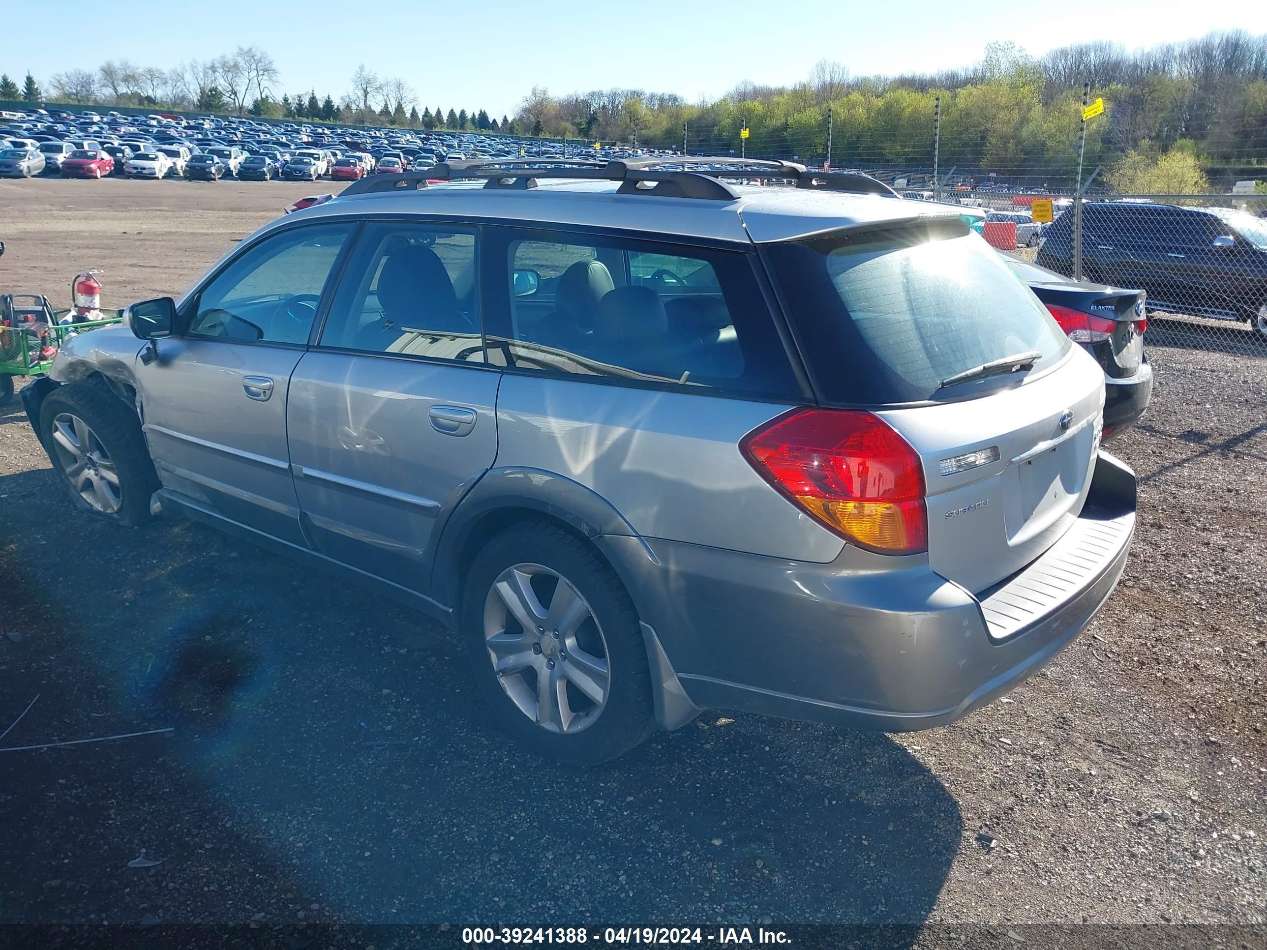 Photo 2 VIN: 4S4BP67C154366410 - SUBARU OUTBACK 