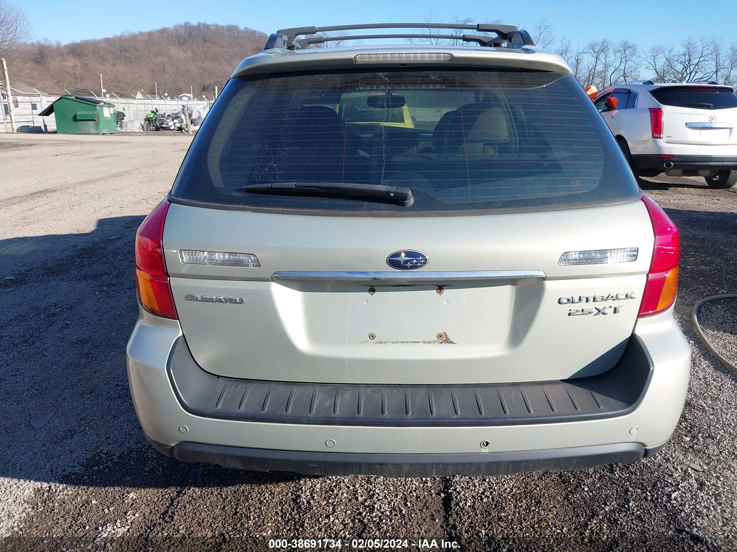 Photo 16 VIN: 4S4BP67C554388460 - SUBARU OUTBACK 