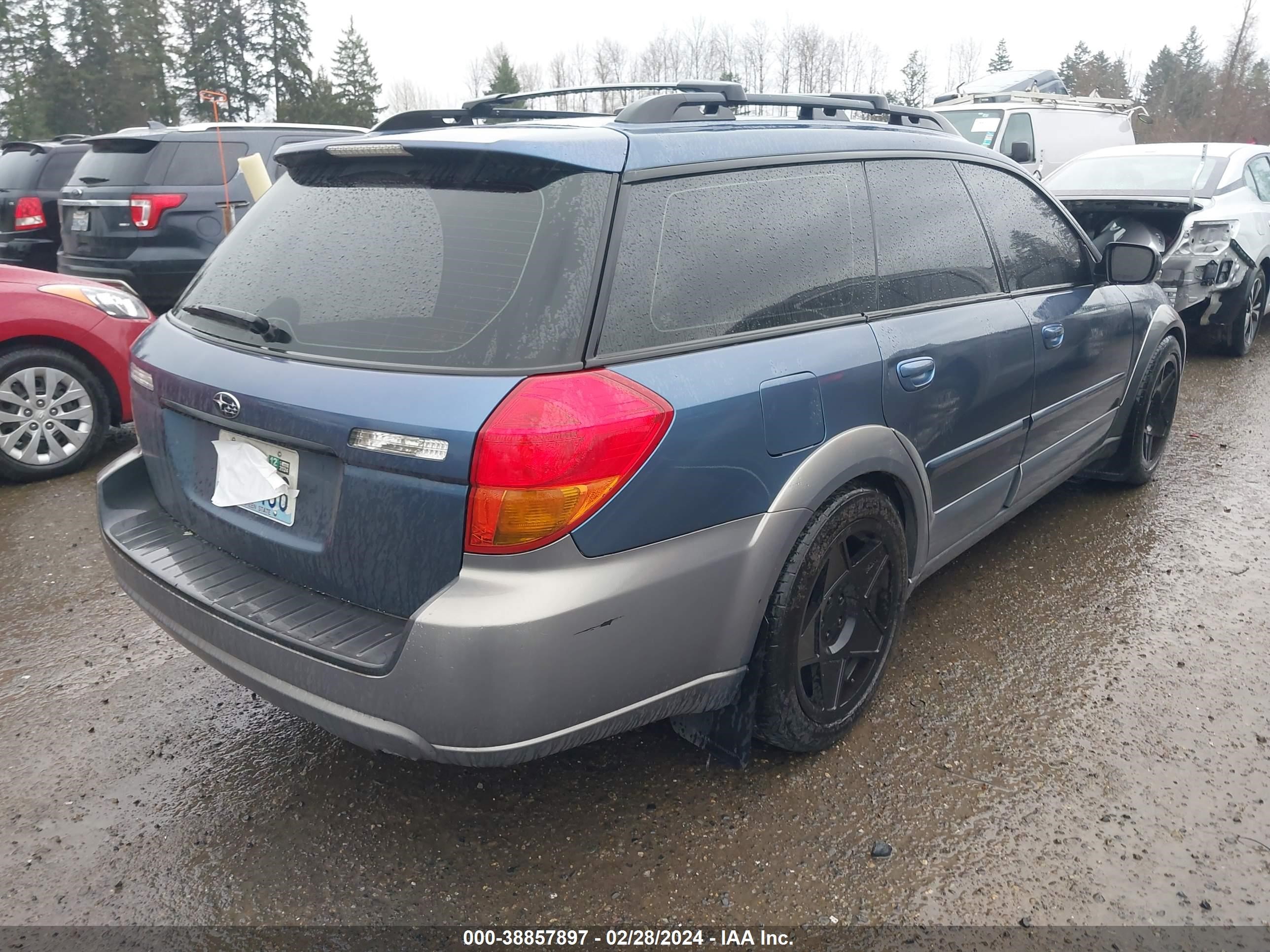 Photo 3 VIN: 4S4BP68C156359802 - SUBARU OUTBACK 