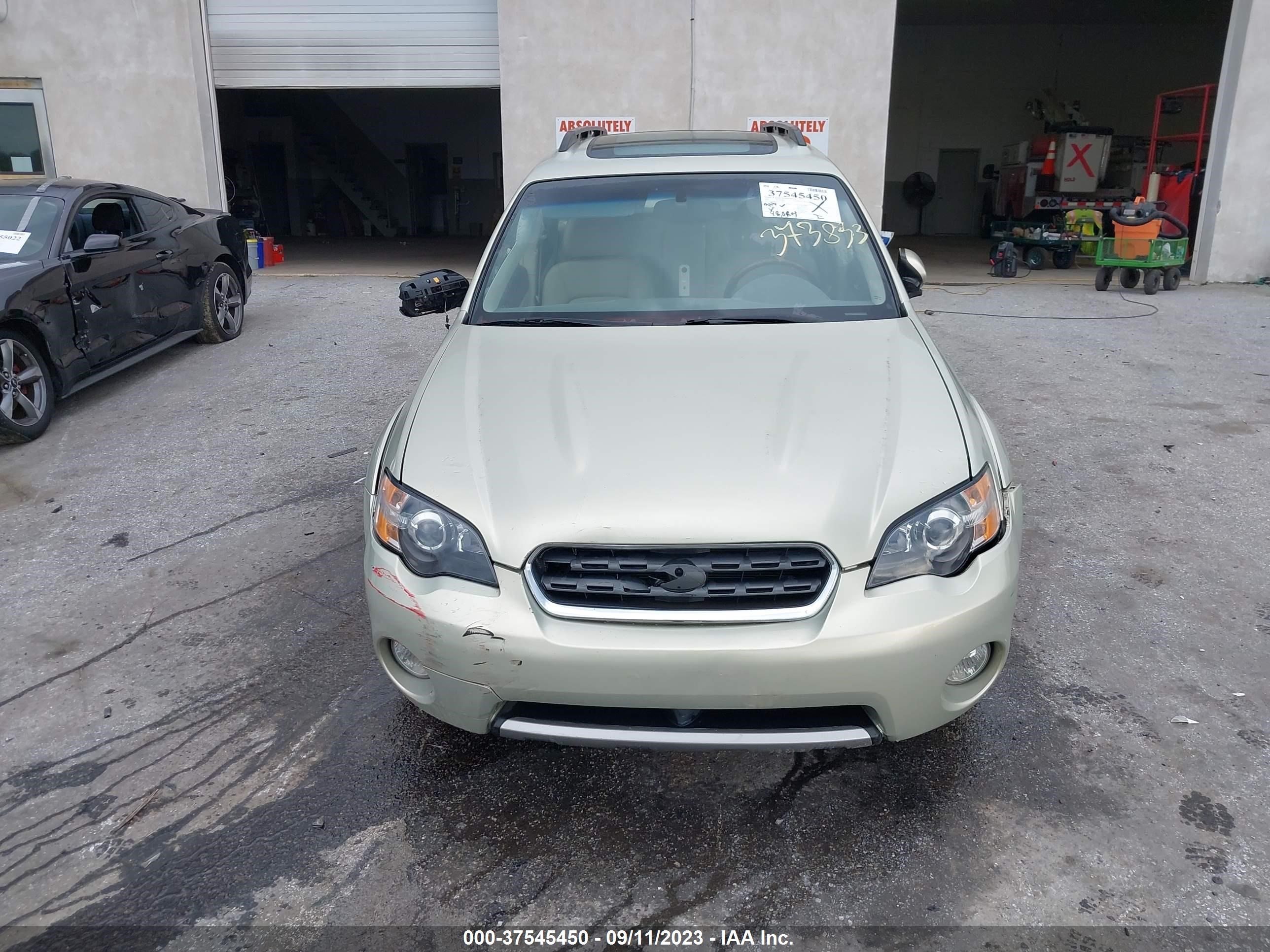 Photo 11 VIN: 4S4BP85C054373833 - SUBARU LEGACY 