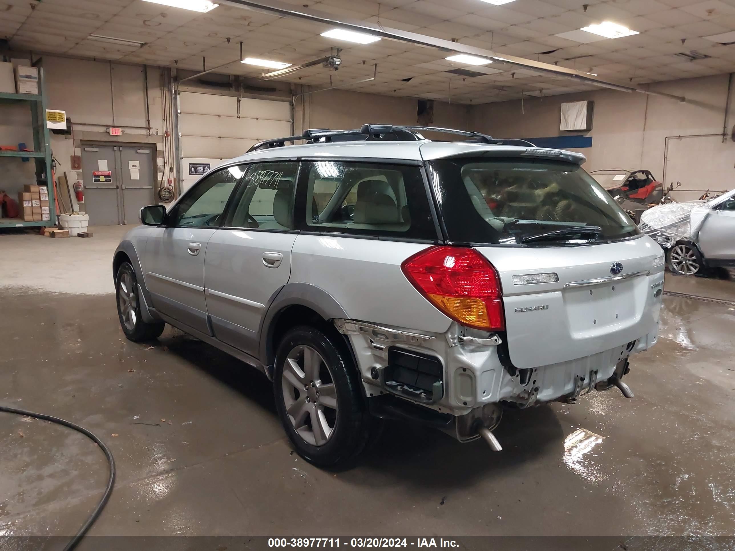 Photo 2 VIN: 4S4BP86C264327095 - SUBARU OUTBACK 