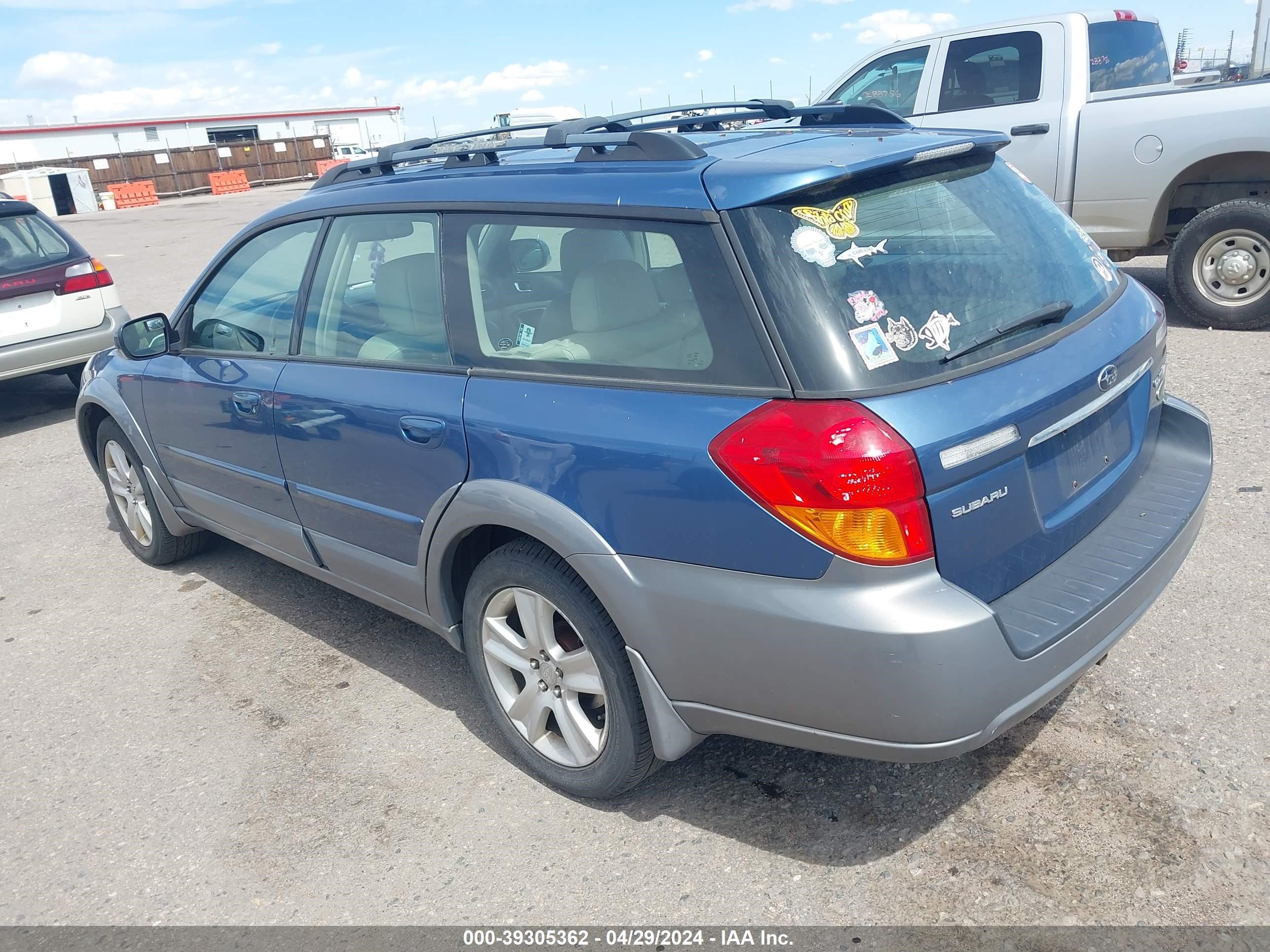 Photo 2 VIN: 4S4BP86C274309066 - SUBARU OUTBACK 