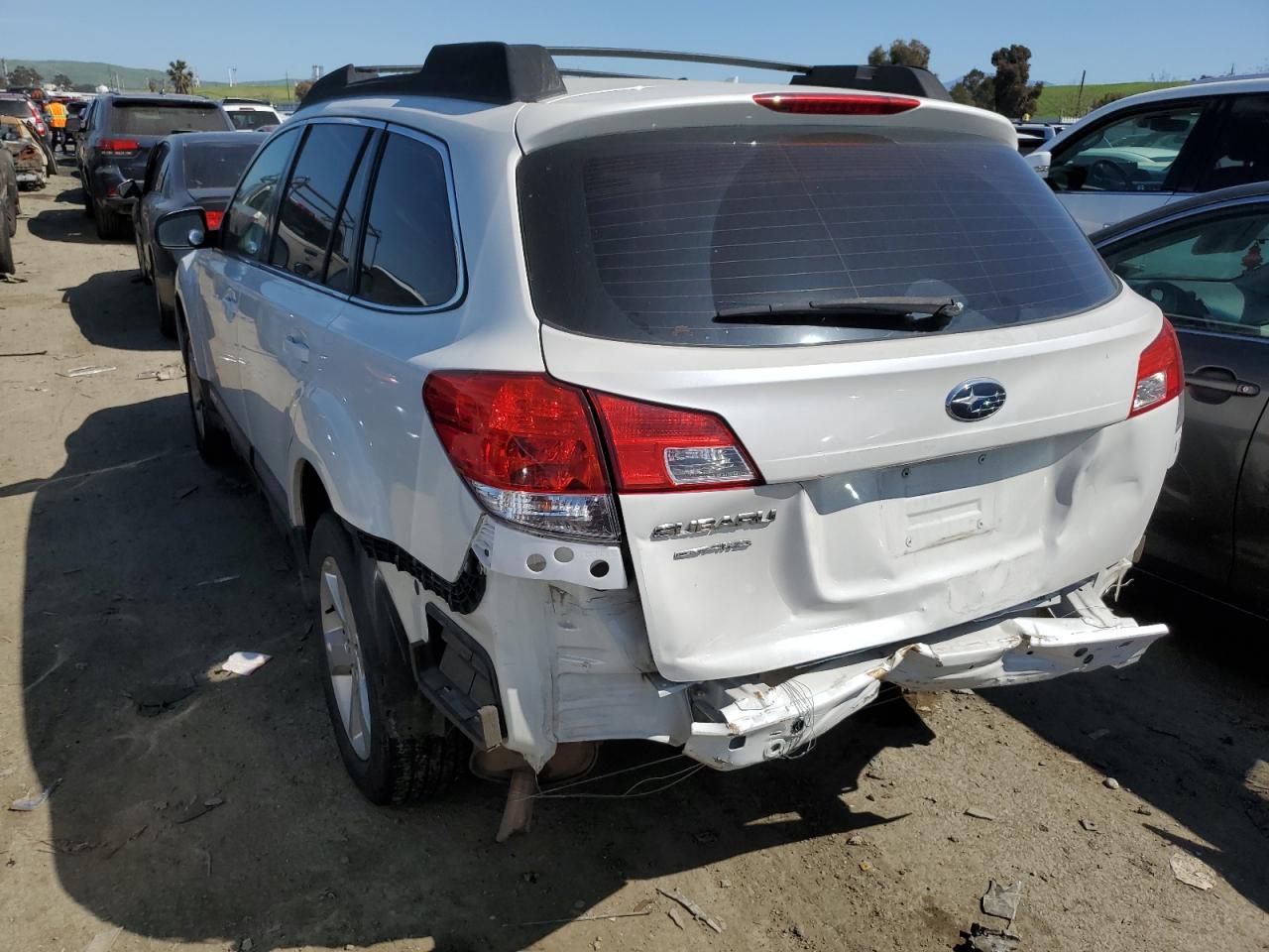 Photo 1 VIN: 4S4BRBAC1E3236161 - SUBARU OUTBACK 