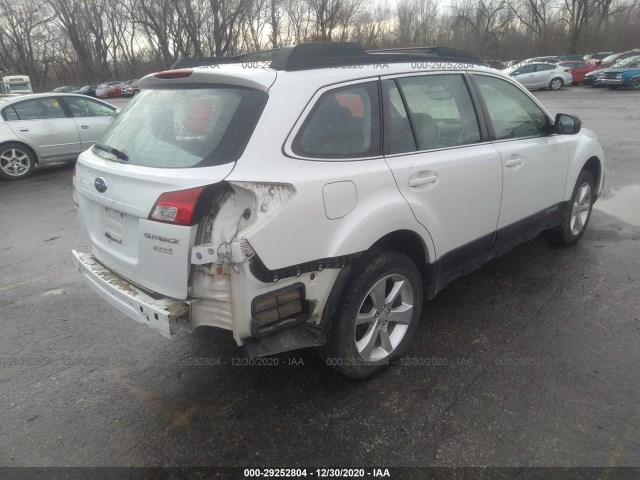 Photo 3 VIN: 4S4BRBAC1E3297817 - SUBARU OUTBACK 