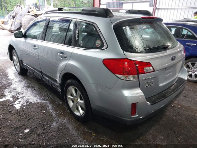 Photo 2 VIN: 4S4BRBAC4E3326582 - SUBARU OUTBACK 