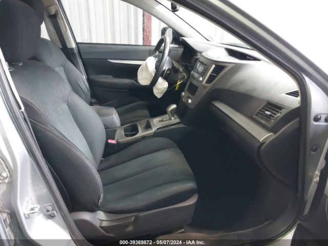 Photo 4 VIN: 4S4BRBAC4E3326582 - SUBARU OUTBACK 