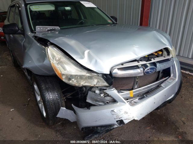 Photo 5 VIN: 4S4BRBAC4E3326582 - SUBARU OUTBACK 