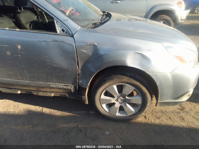 Photo 5 VIN: 4S4BRBAC5C3297798 - SUBARU OUTBACK 