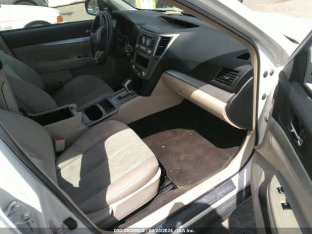 Photo 4 VIN: 4S4BRBAC5D3310969 - SUBARU OUTBACK 