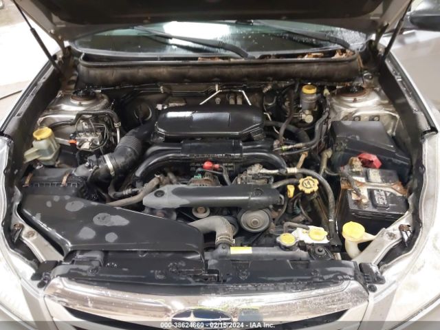 Photo 9 VIN: 4S4BRBAC6A3384798 - SUBARU OUTBACK 